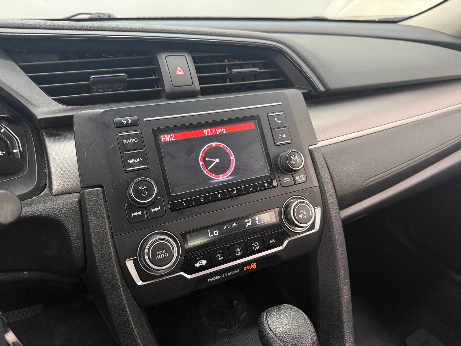 Thumbnail: 2016 Honda Civic - 4