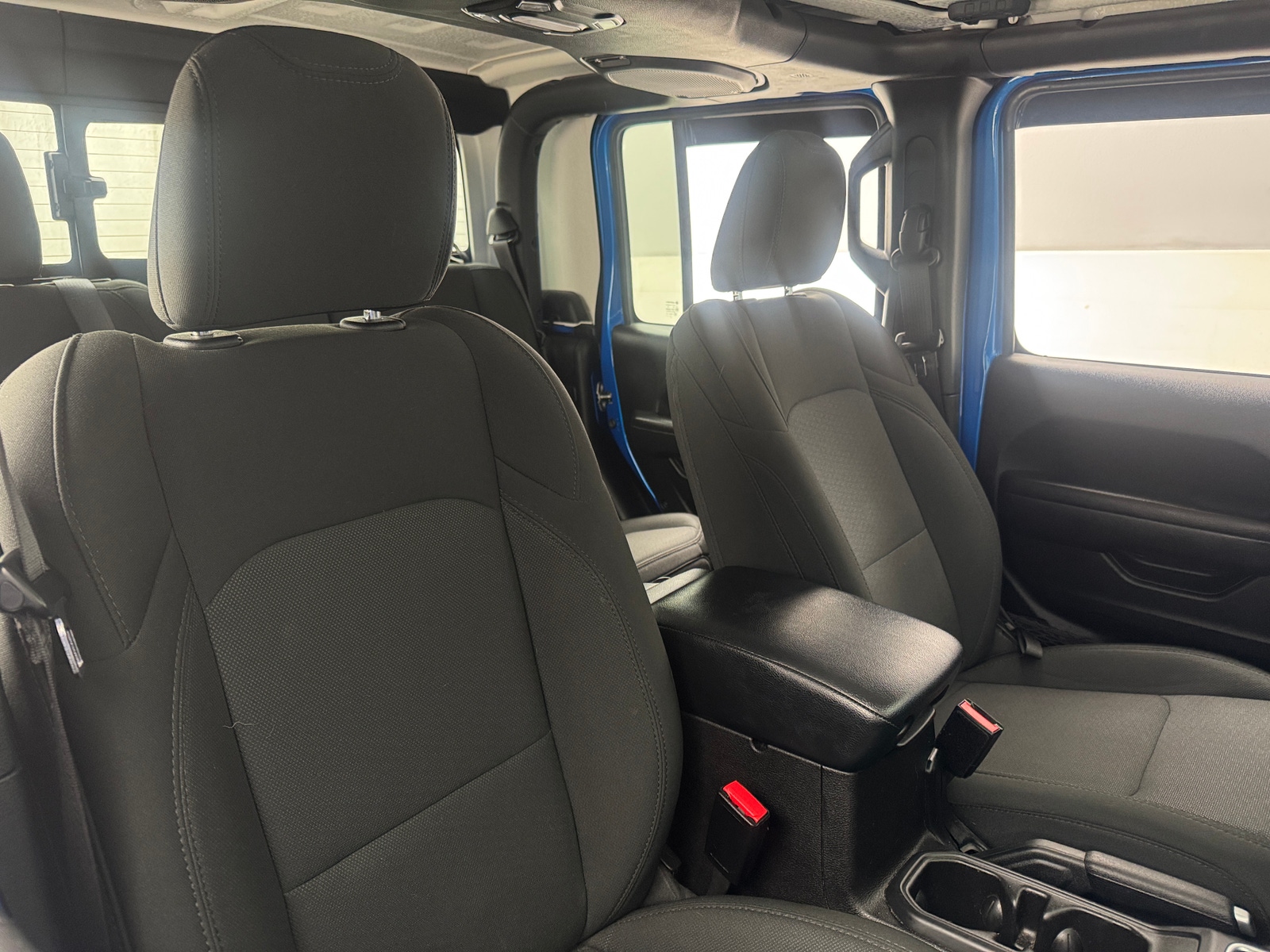 Thumbnail: 2023 Jeep Gladiator - 2