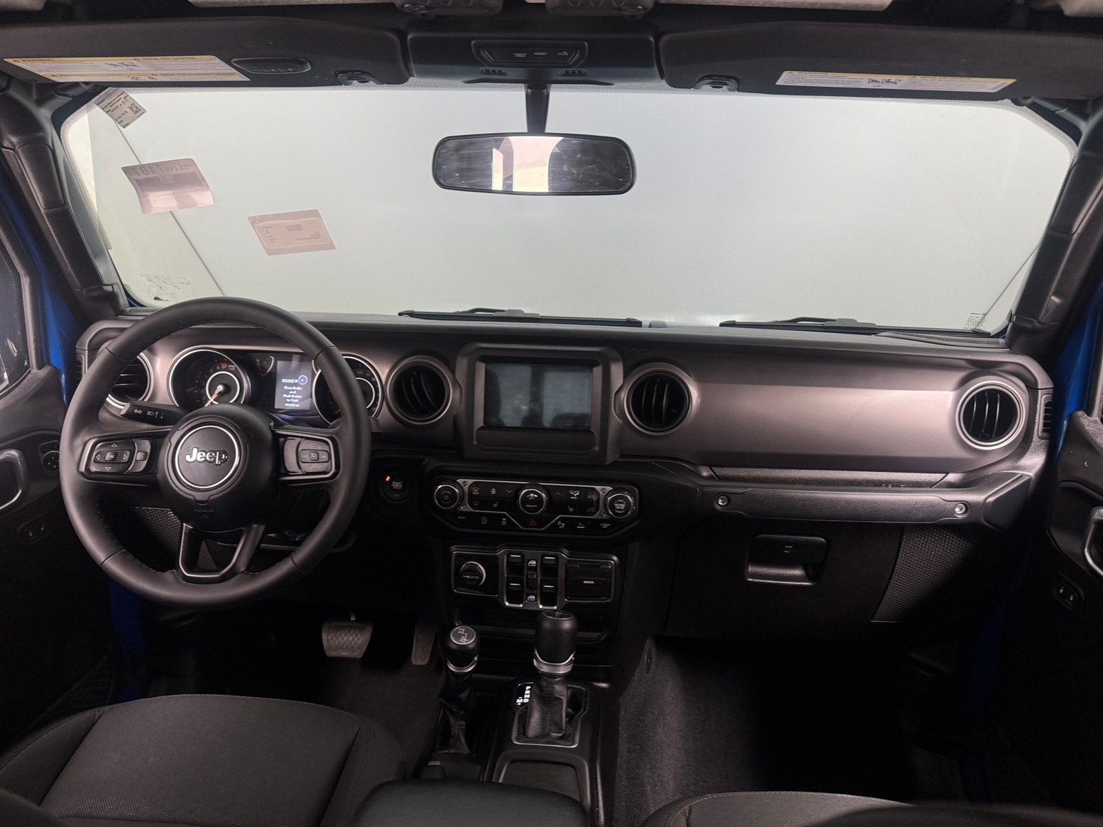 Thumbnail: 2023 Jeep Gladiator - 3