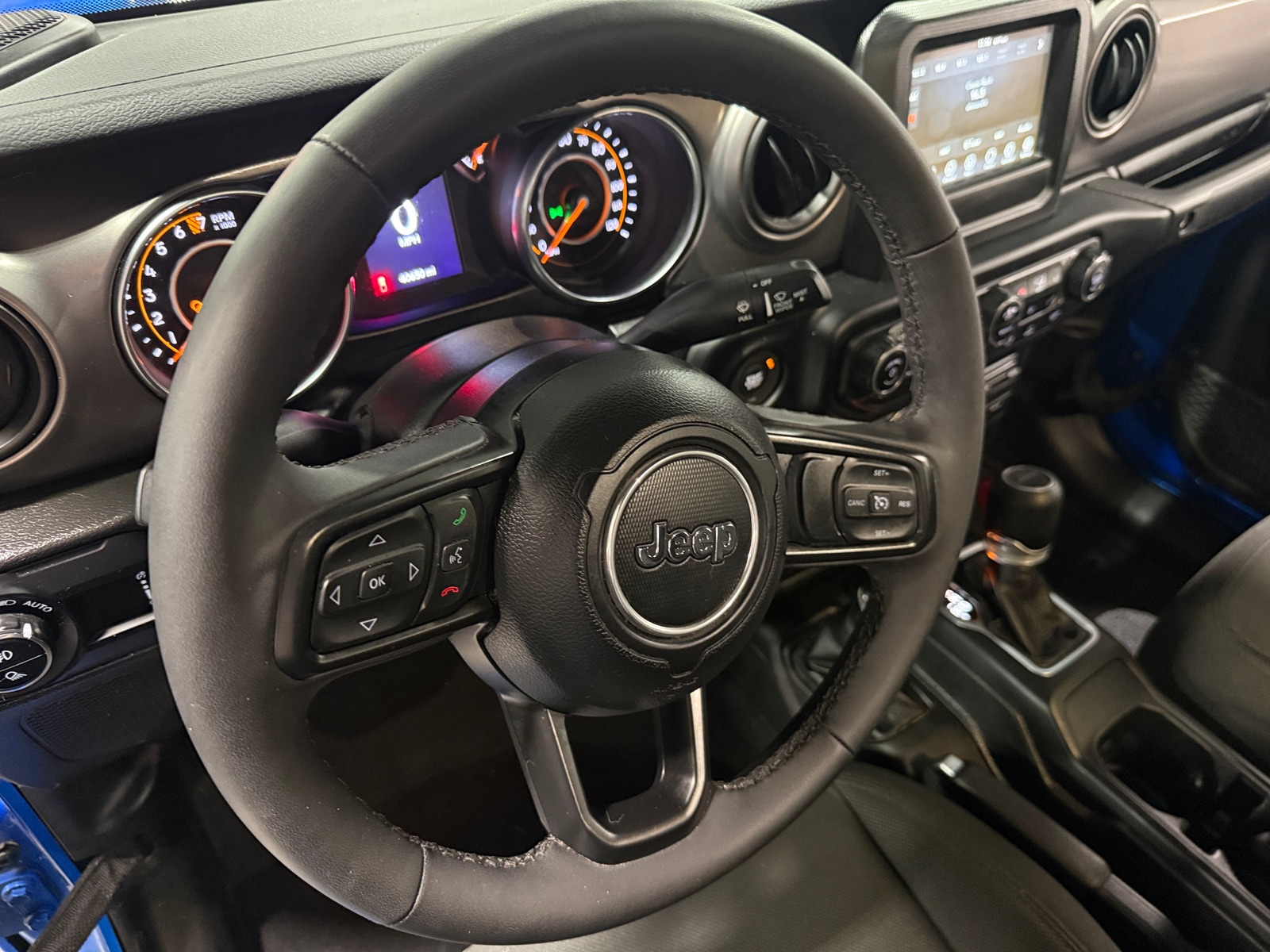 Thumbnail: 2023 Jeep Gladiator - 5