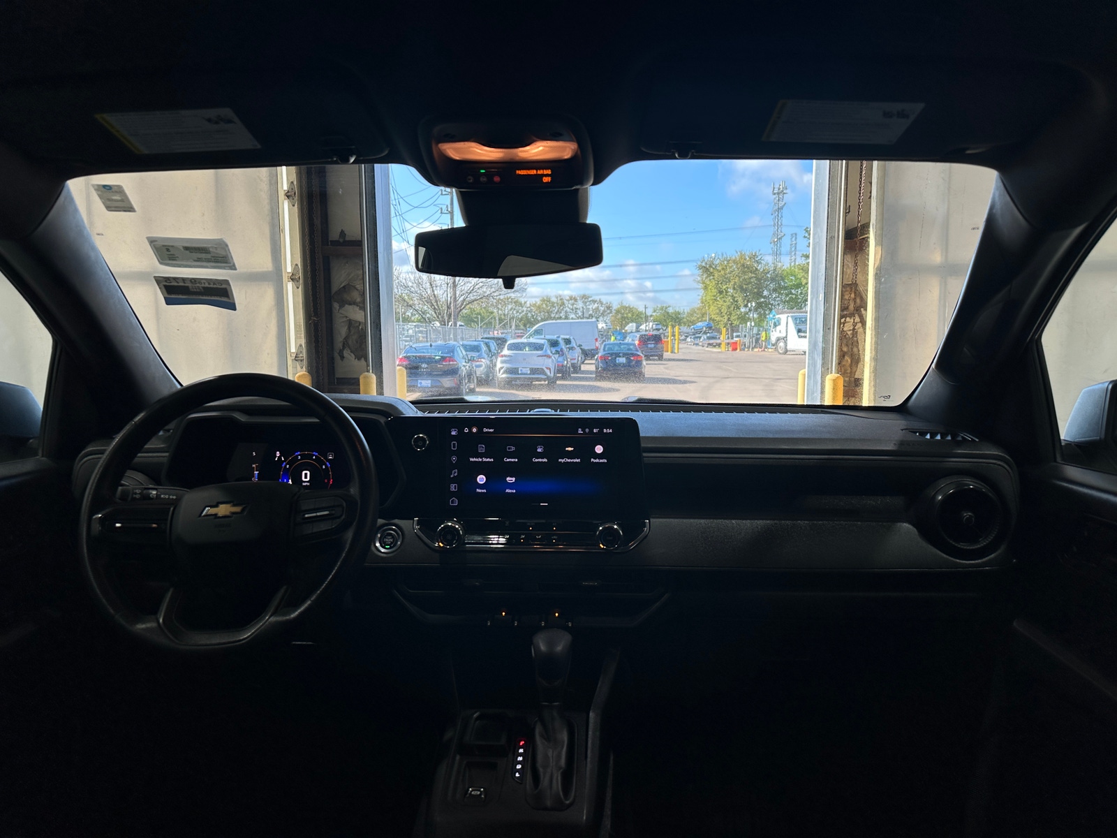 Thumbnail: 2023 Chevrolet Colorado - 3