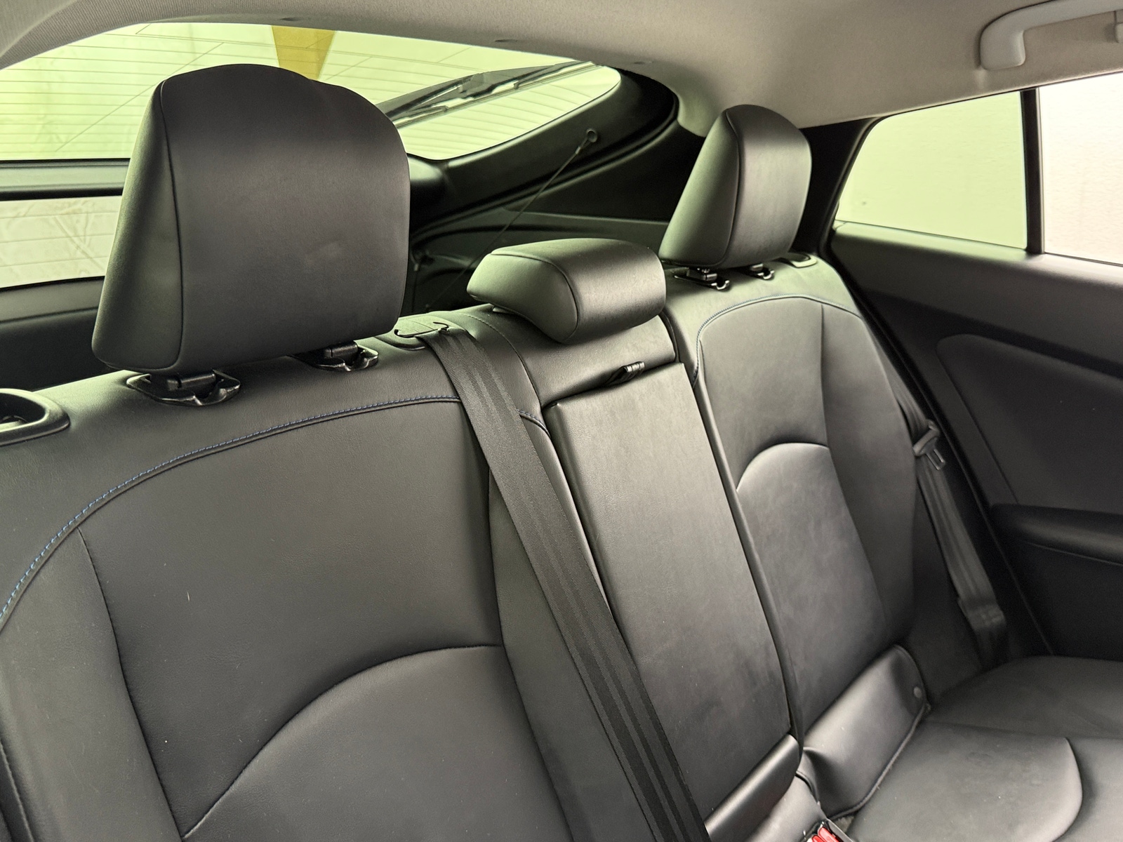 Thumbnail: 2016 Toyota Prius - 5