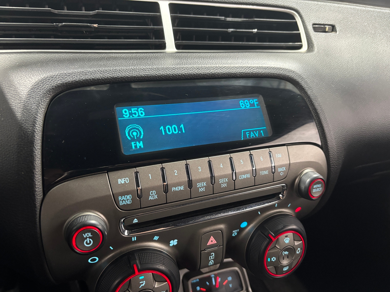 Thumbnail: 2011 Chevrolet Camaro - 3