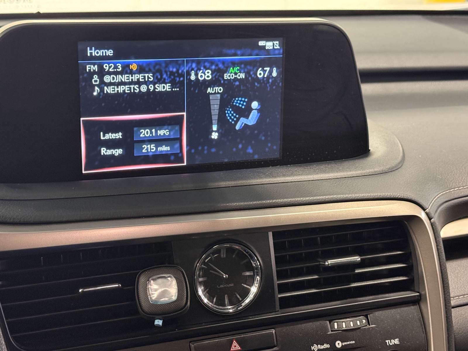 Thumbnail: 2020 Lexus RX - 3