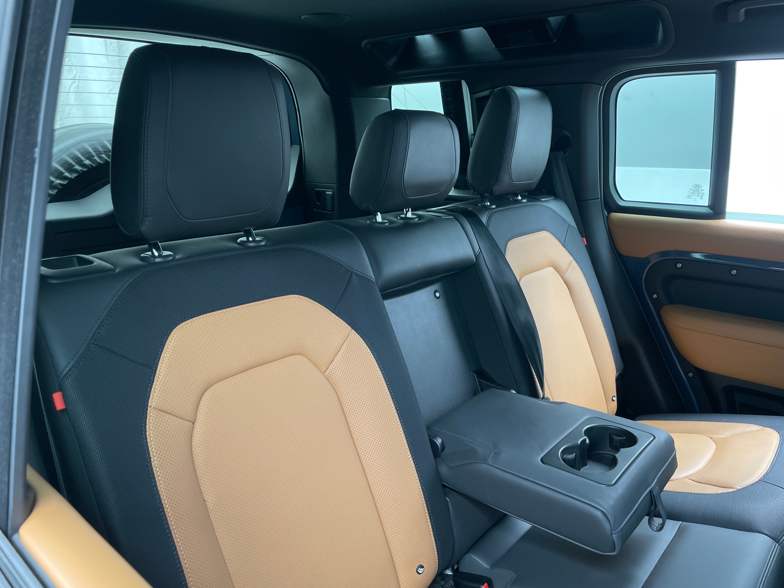 Thumbnail: 2023 Land Rover Defender - 5