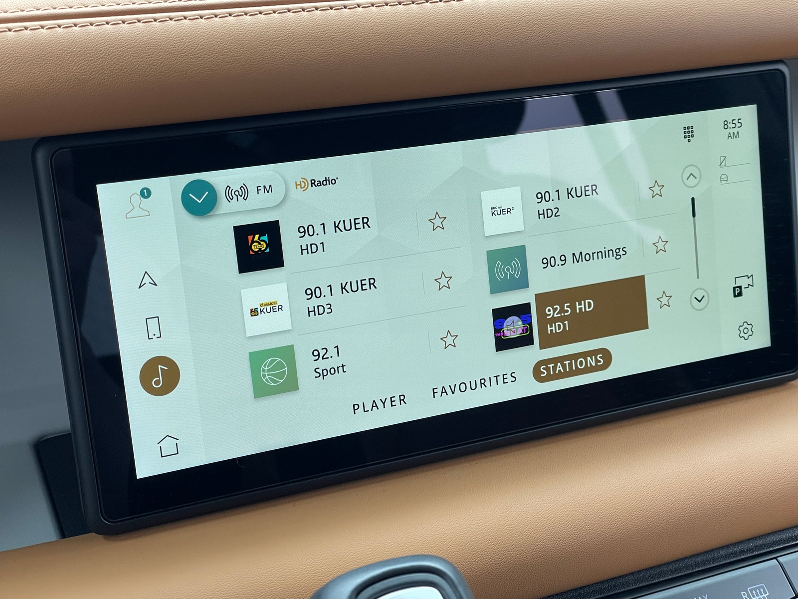 Thumbnail: 2023 Land Rover Defender - 3