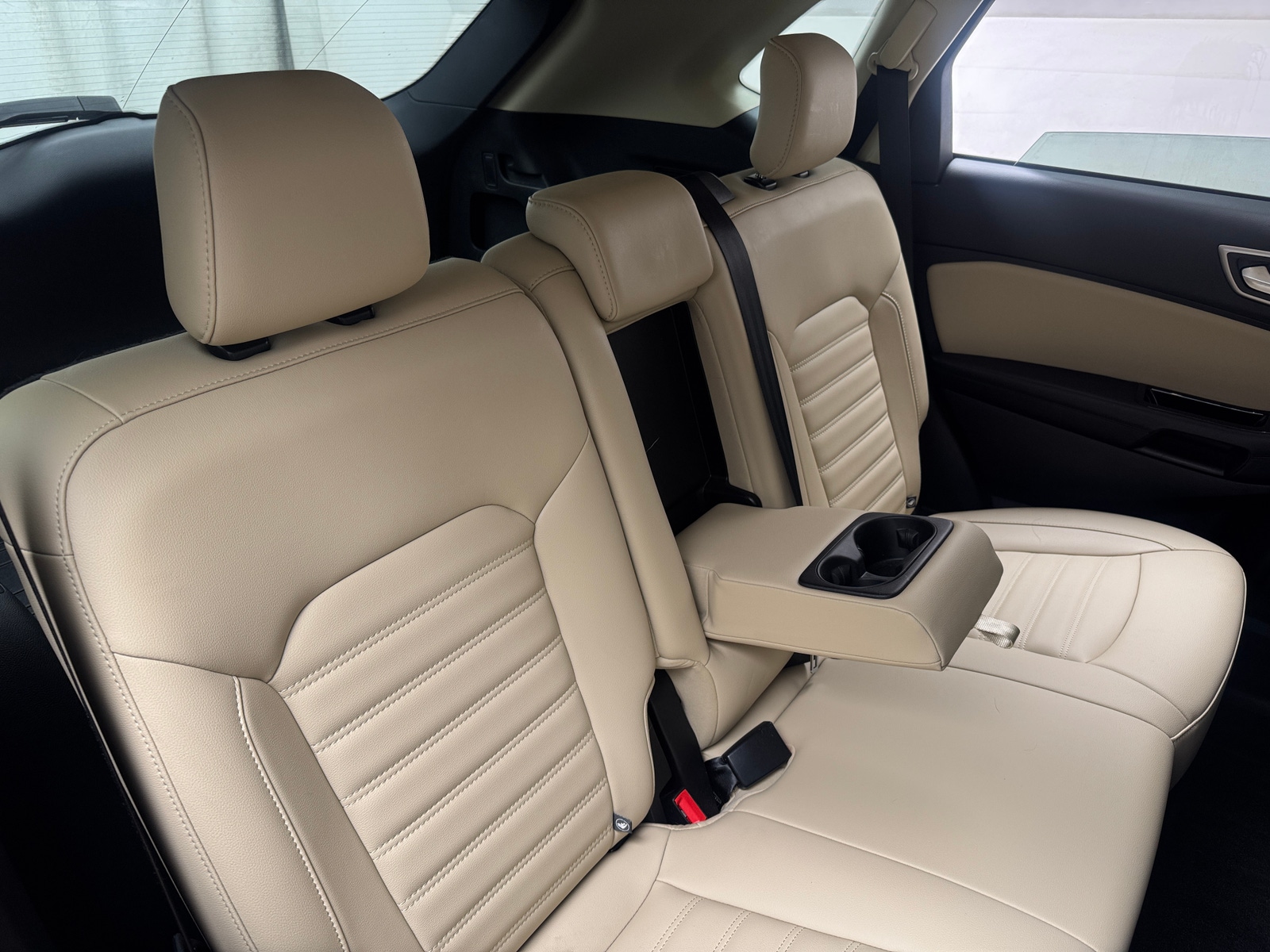 Thumbnail: 2019 Ford Edge - 6