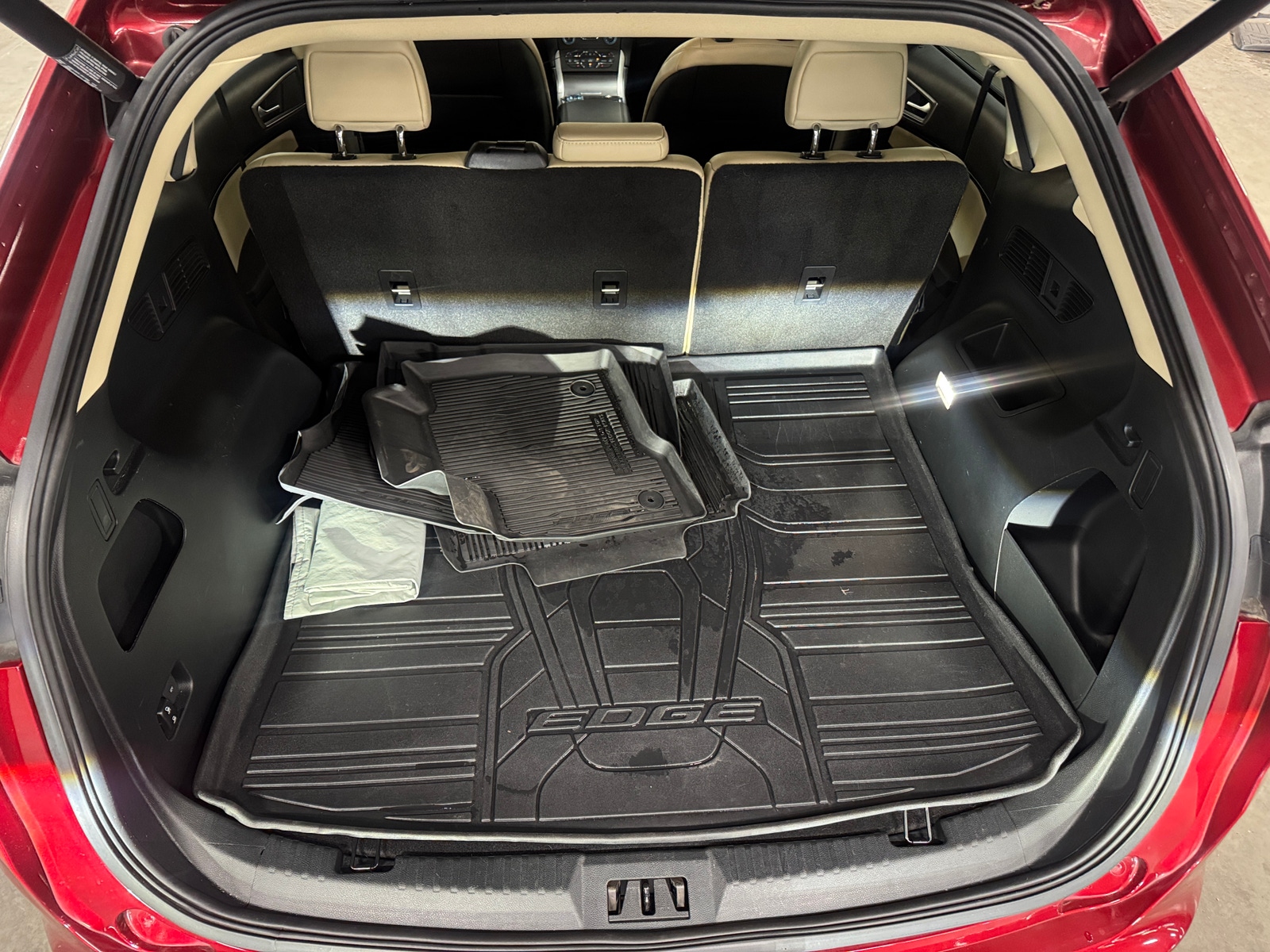 Thumbnail: 2019 Ford Edge - 7