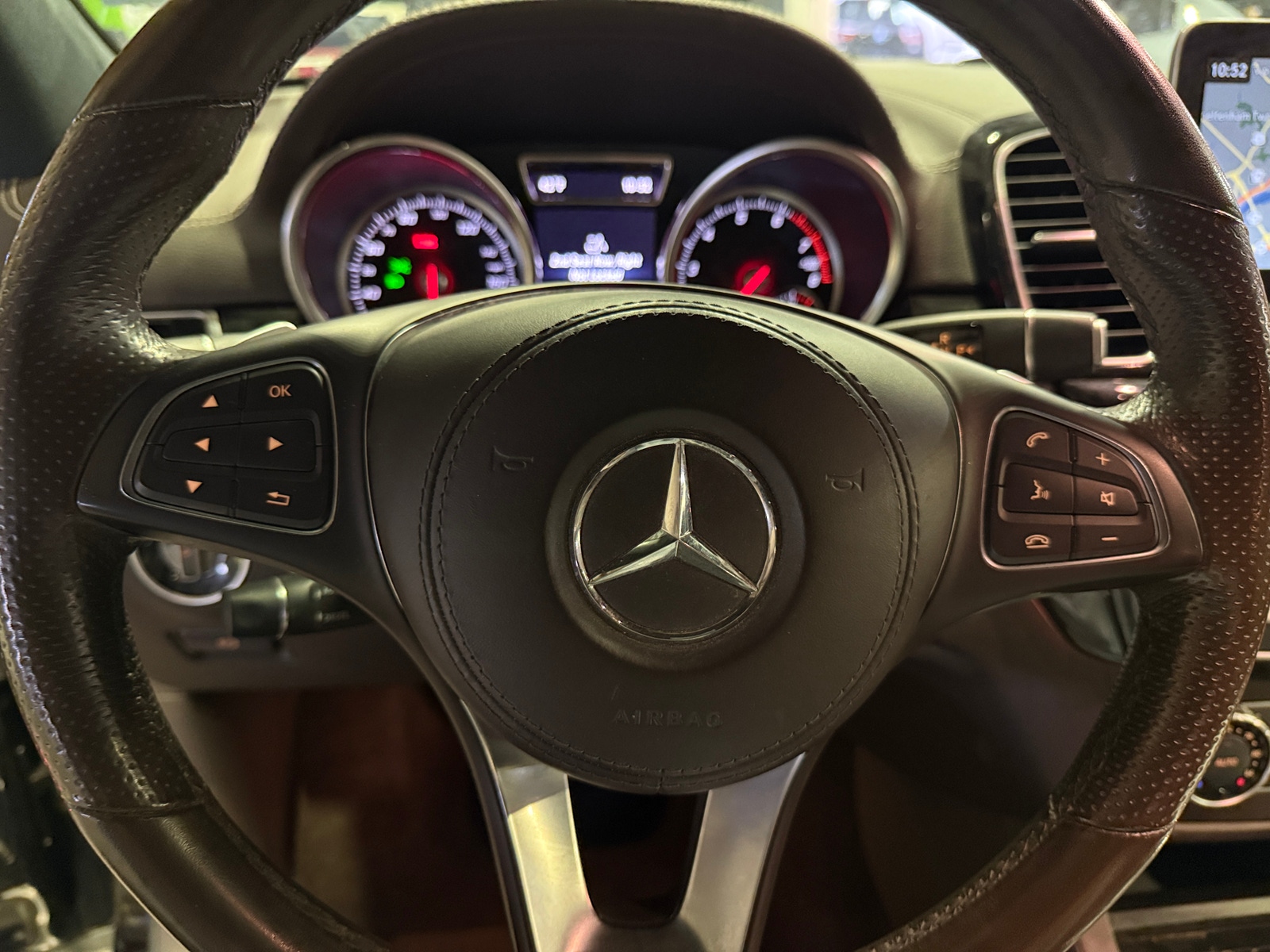 Thumbnail: 2018 Mercedes-Benz GLS - 4