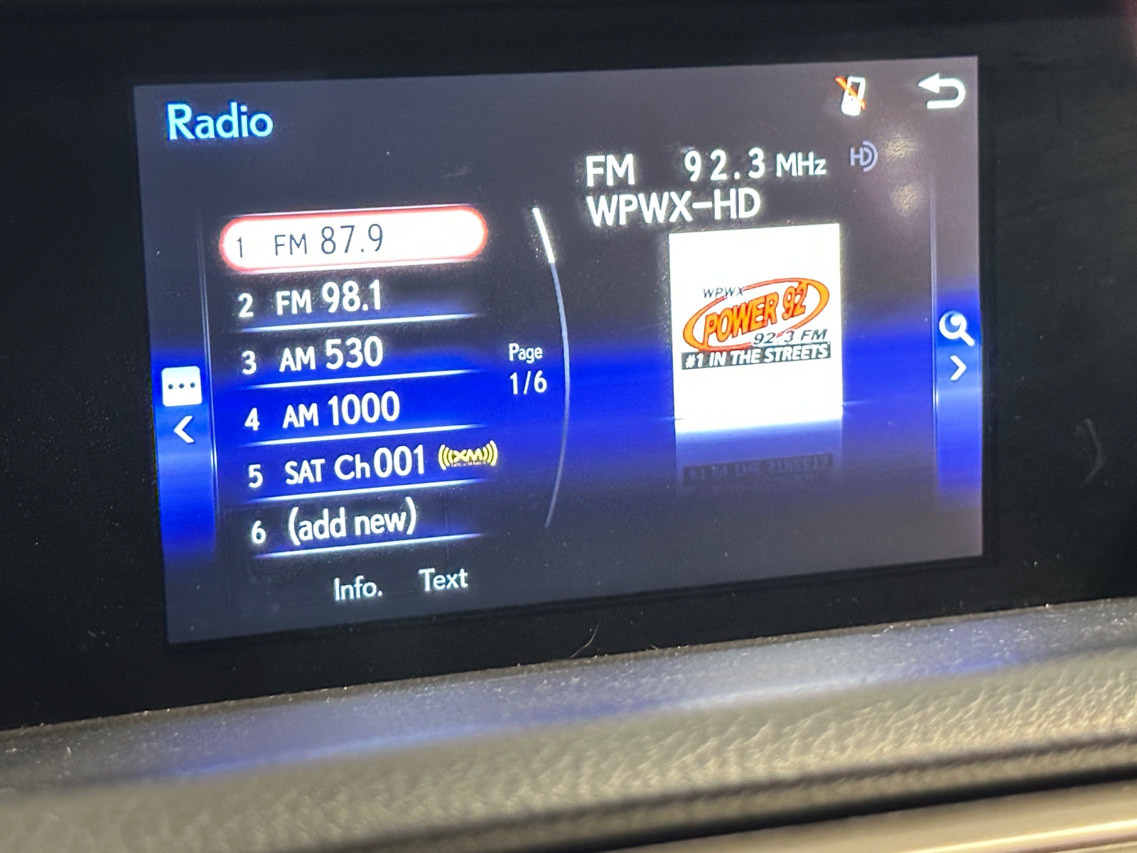 Thumbnail: 2020 Lexus IS - 3