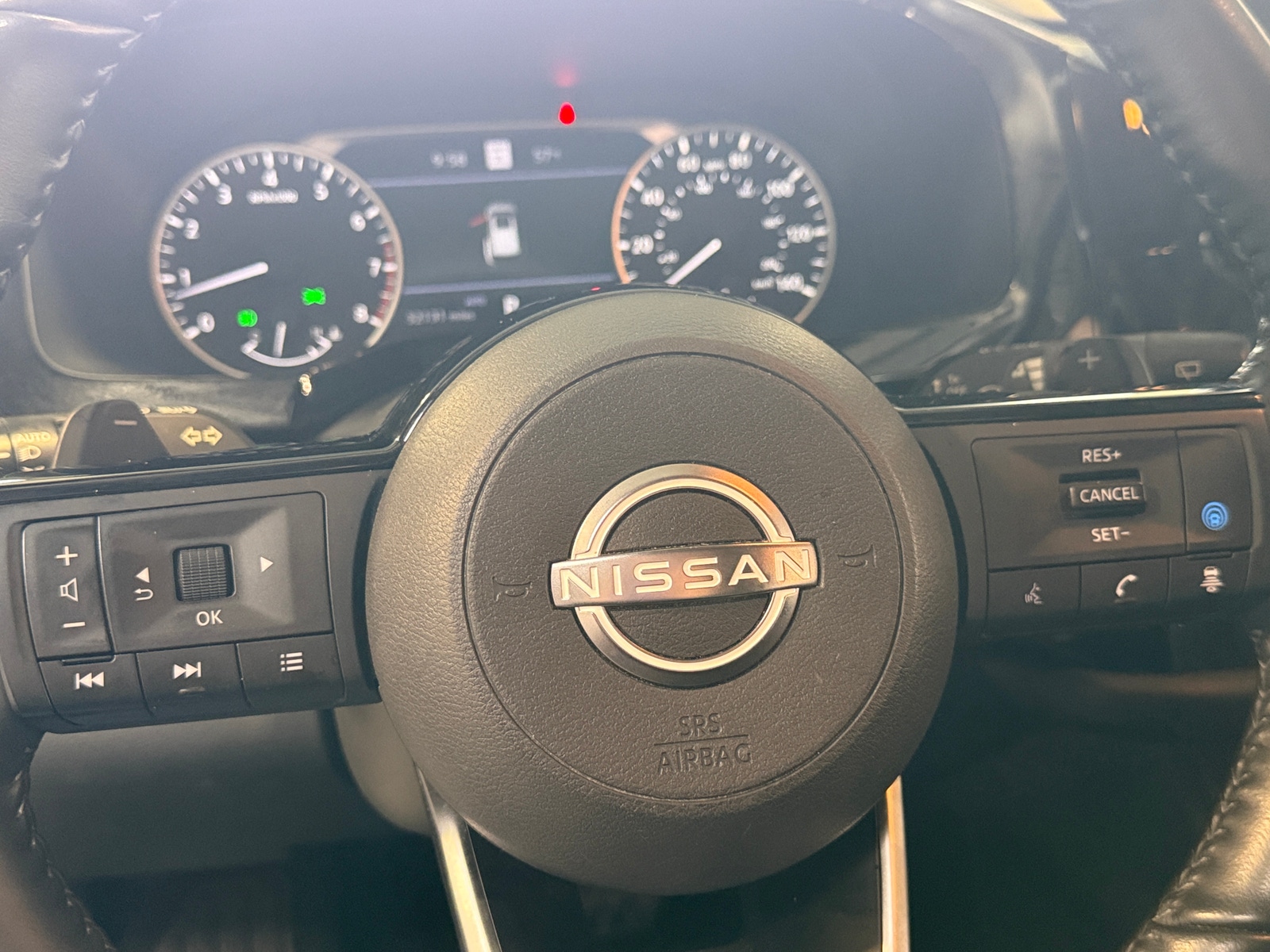 Thumbnail: 2022 Nissan Pathfinder - 4