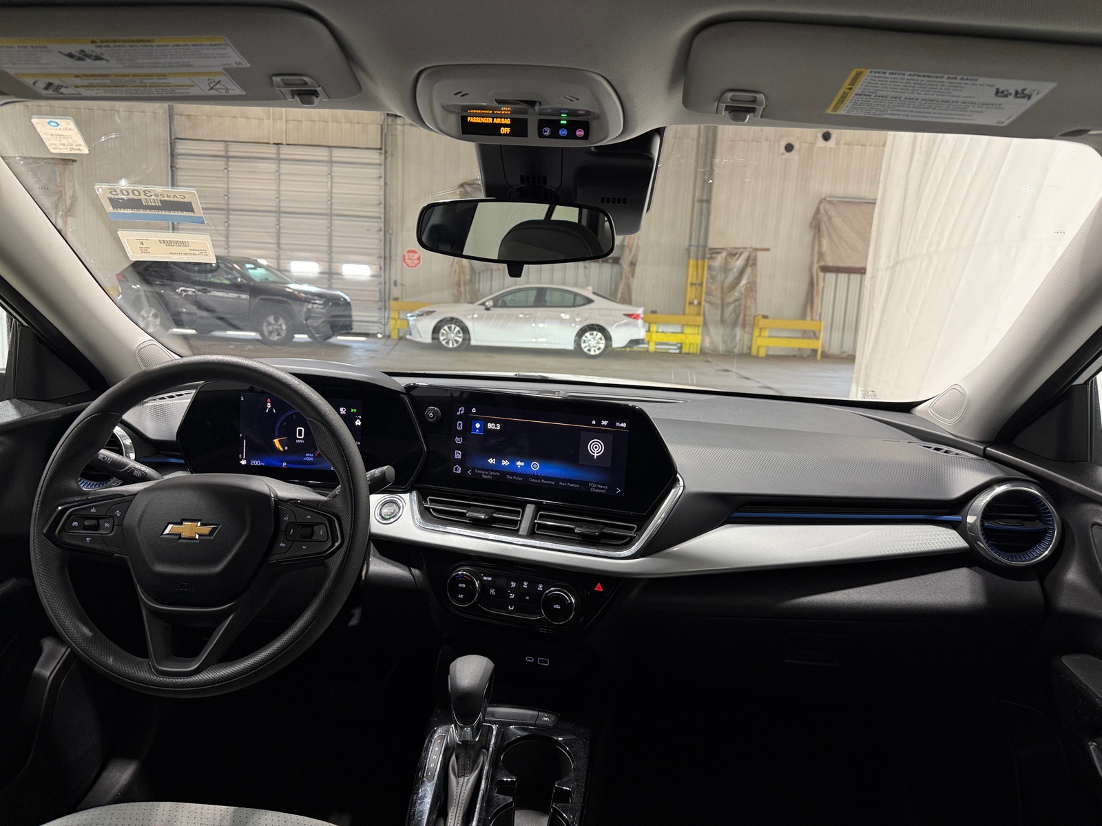 Thumbnail: 2025 Chevrolet Trax - 3