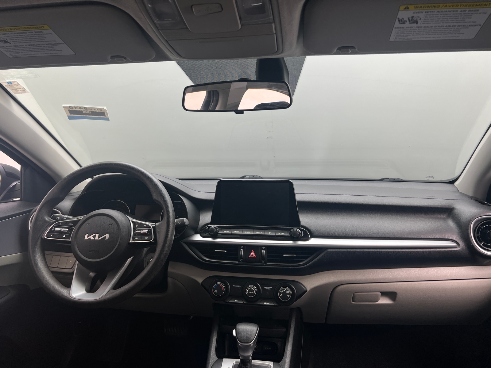 Thumbnail: 2022 Kia Forte - 3