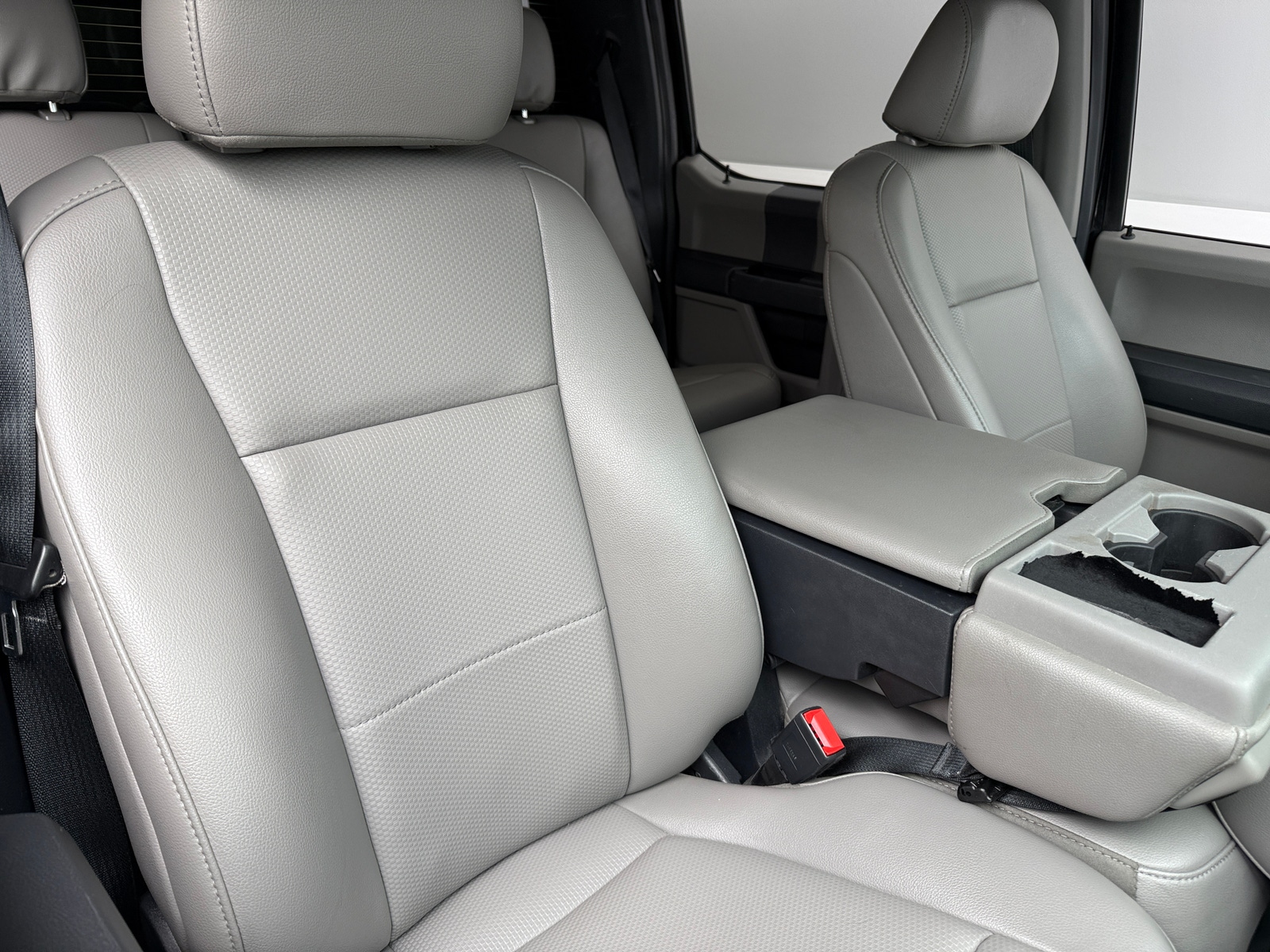 Thumbnail: 2022 Ford Econoline - 2