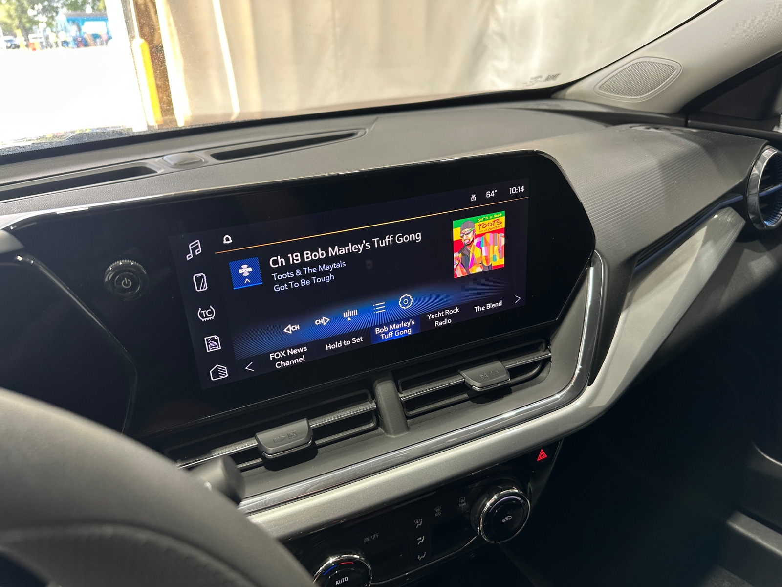 Thumbnail: 2025 Chevrolet Trax - 4