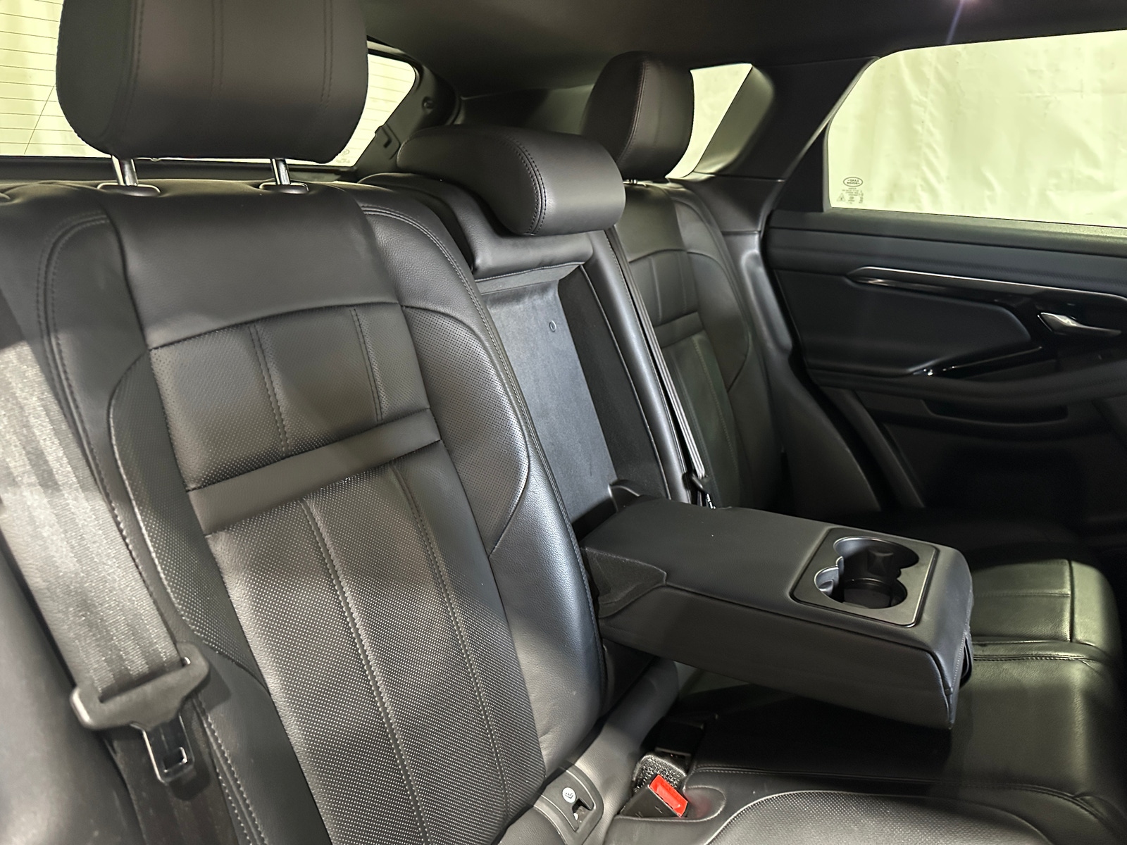 Thumbnail: 2020 Land Rover Range Rover Evoque - 5