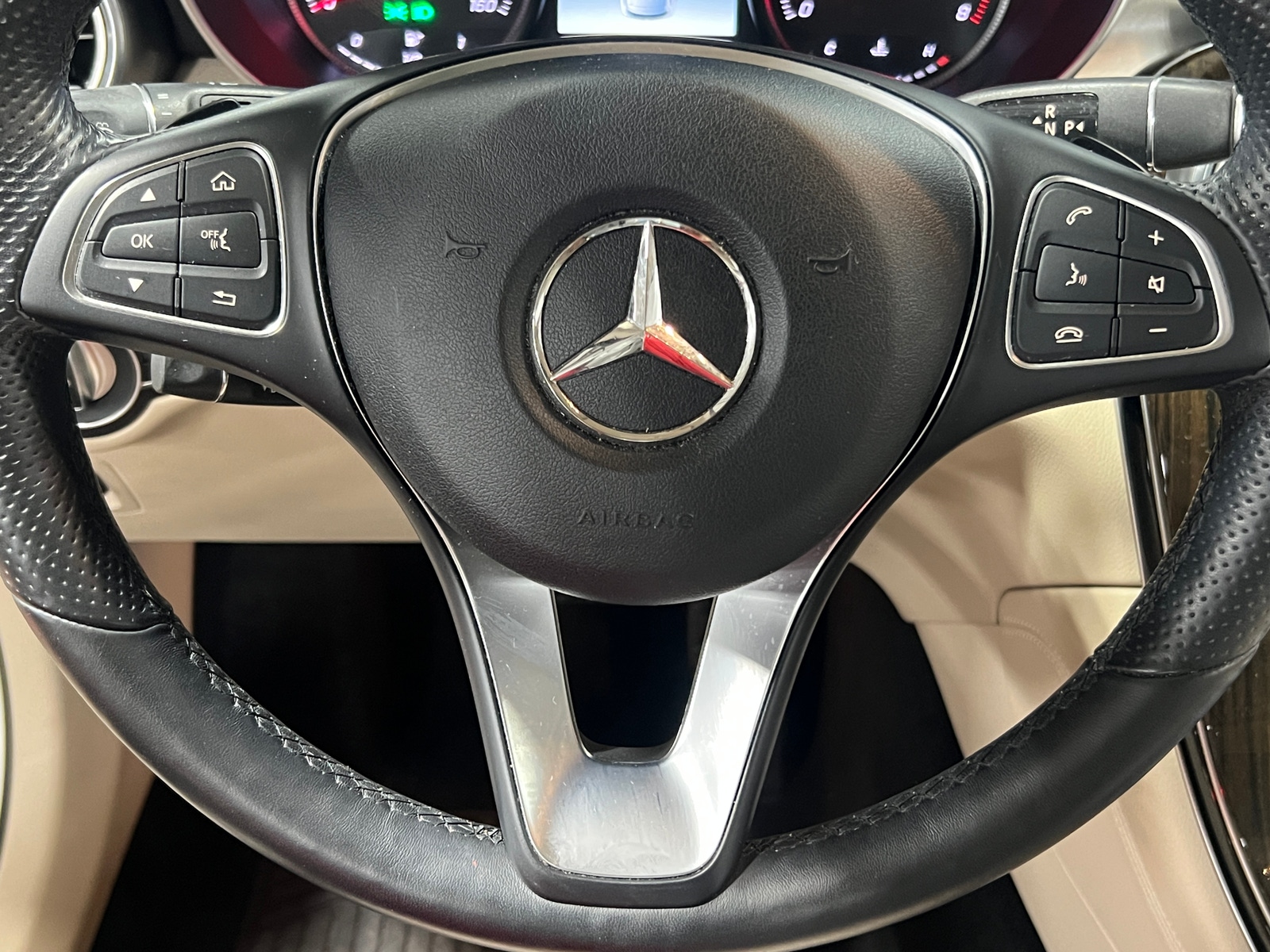 Thumbnail: 2018 Mercedes-Benz GLC - 4