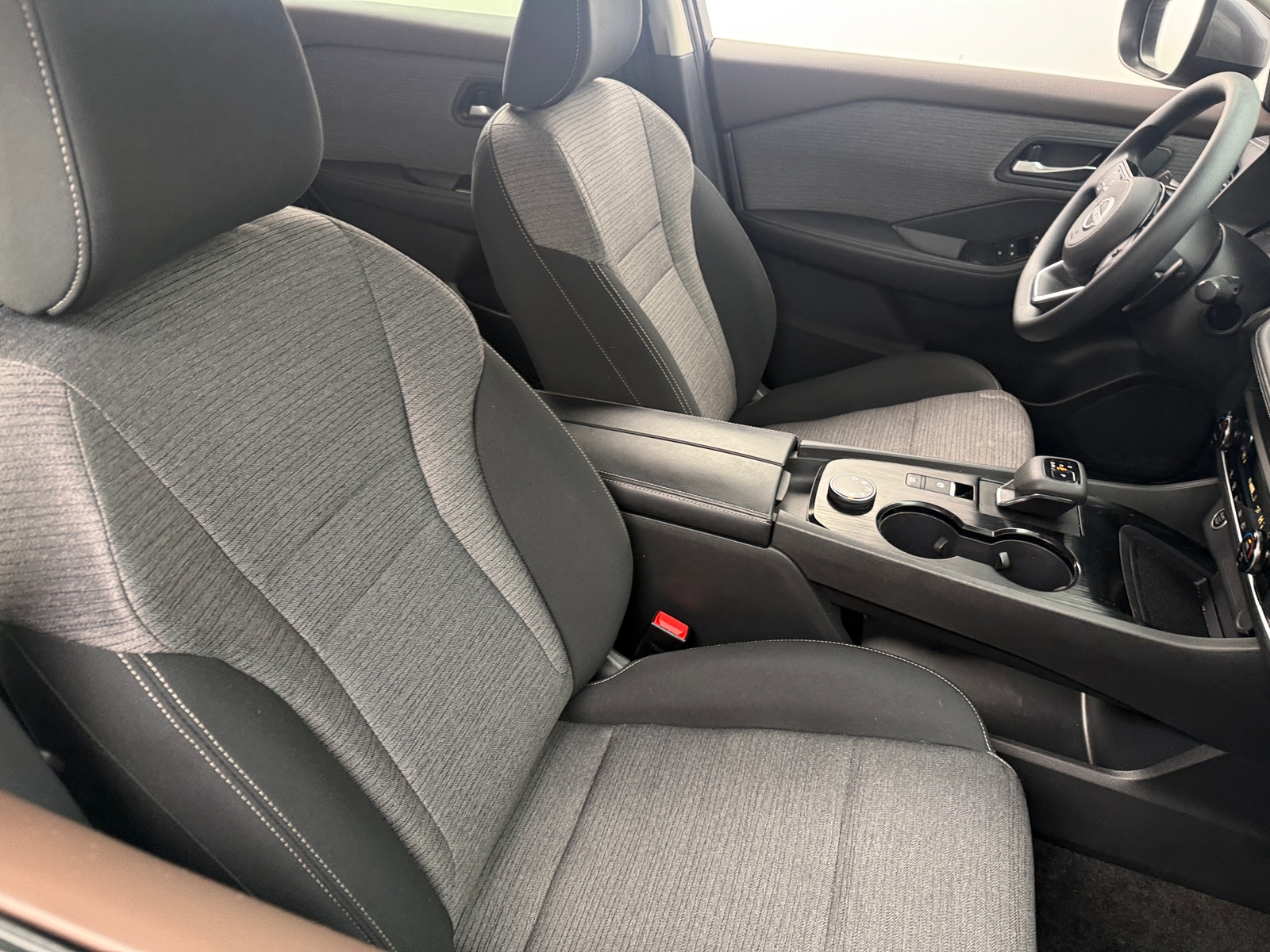 Thumbnail: 2023 Nissan Rogue - 2