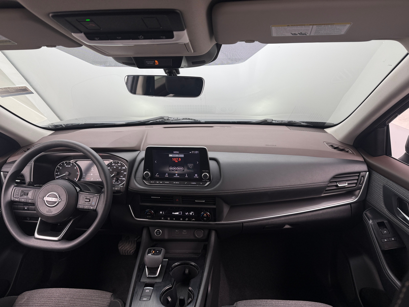 Thumbnail: 2023 Nissan Rogue - 3