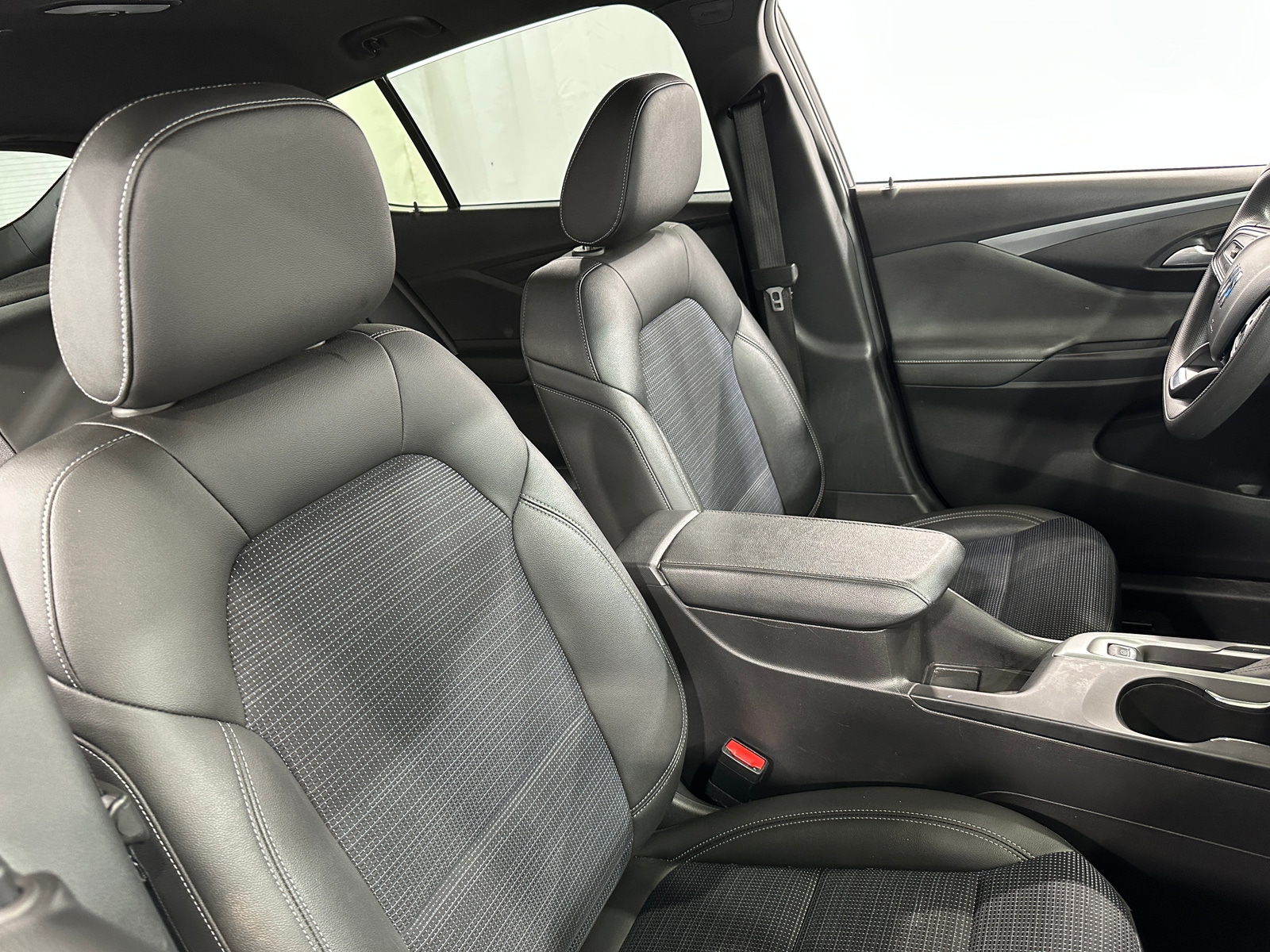 Thumbnail: 2025 Buick Envista - 2