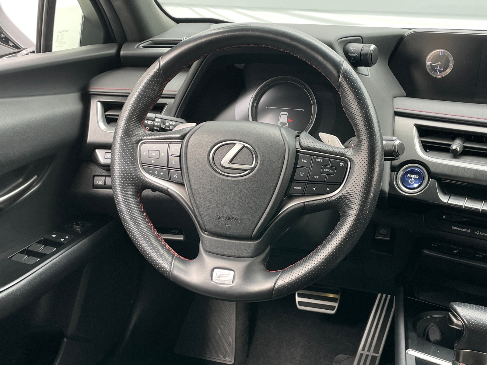 Thumbnail: 2019 Lexus UX - 4