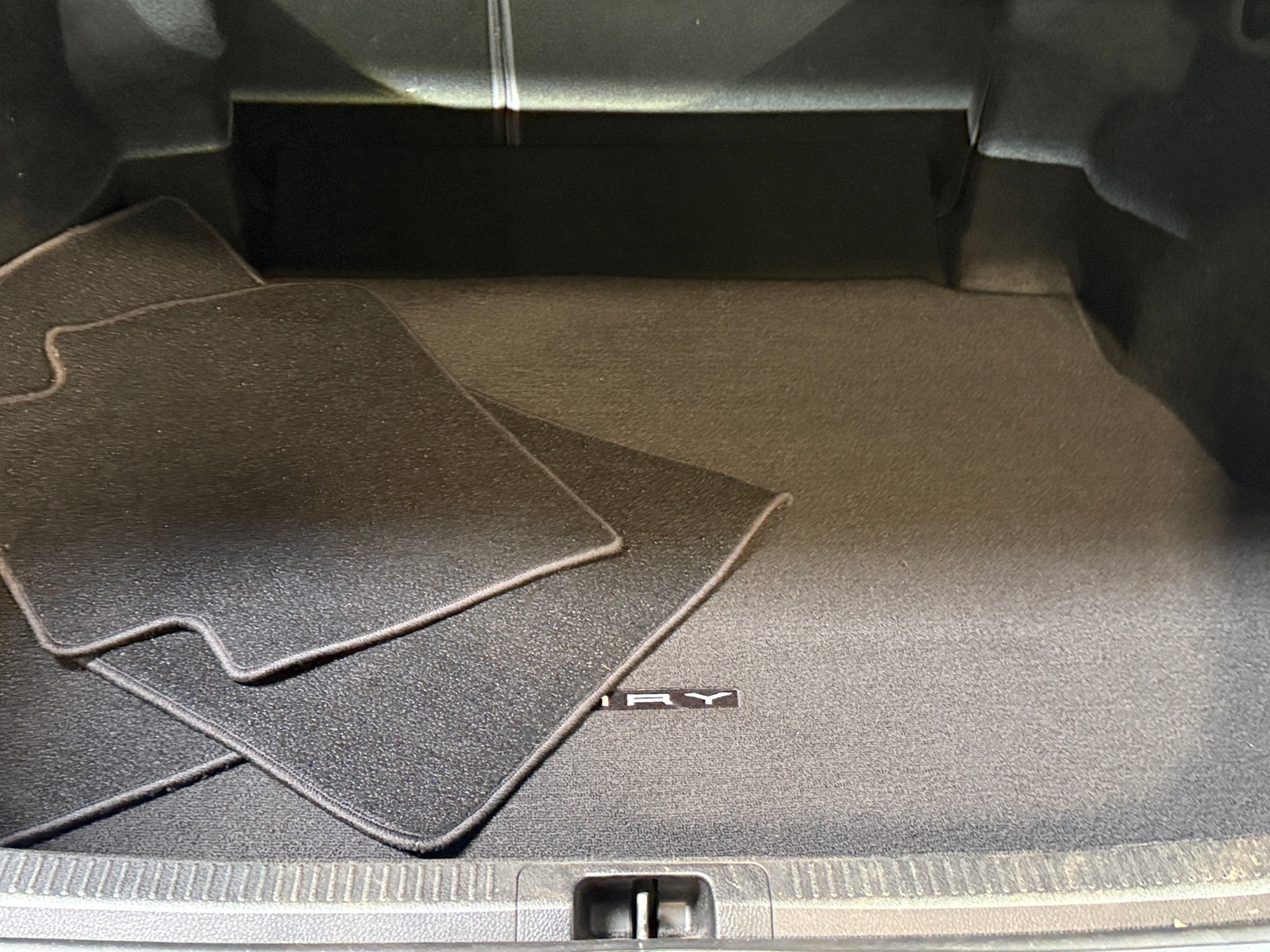 Thumbnail: 2018 Toyota Camry - 7