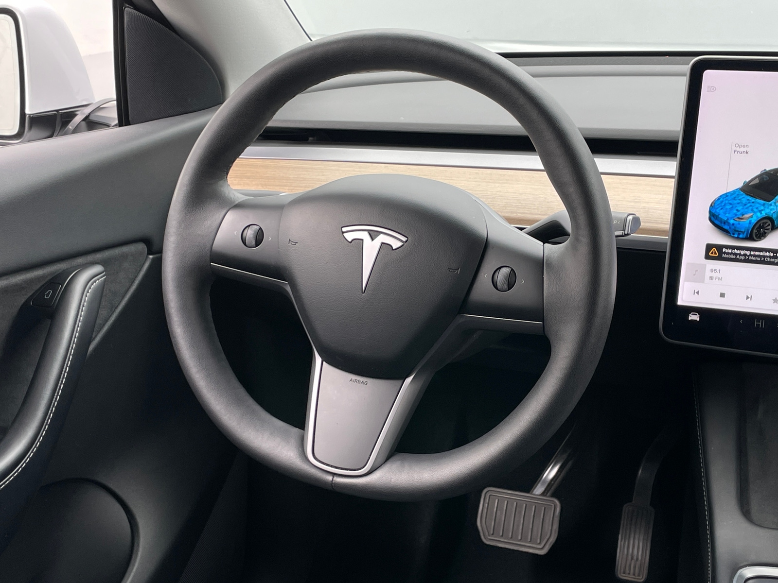 Thumbnail: 2022 Tesla Model Y - 4