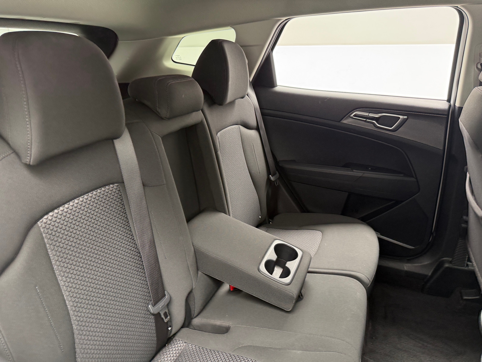 Thumbnail: 2025 Kia Sportage - 6