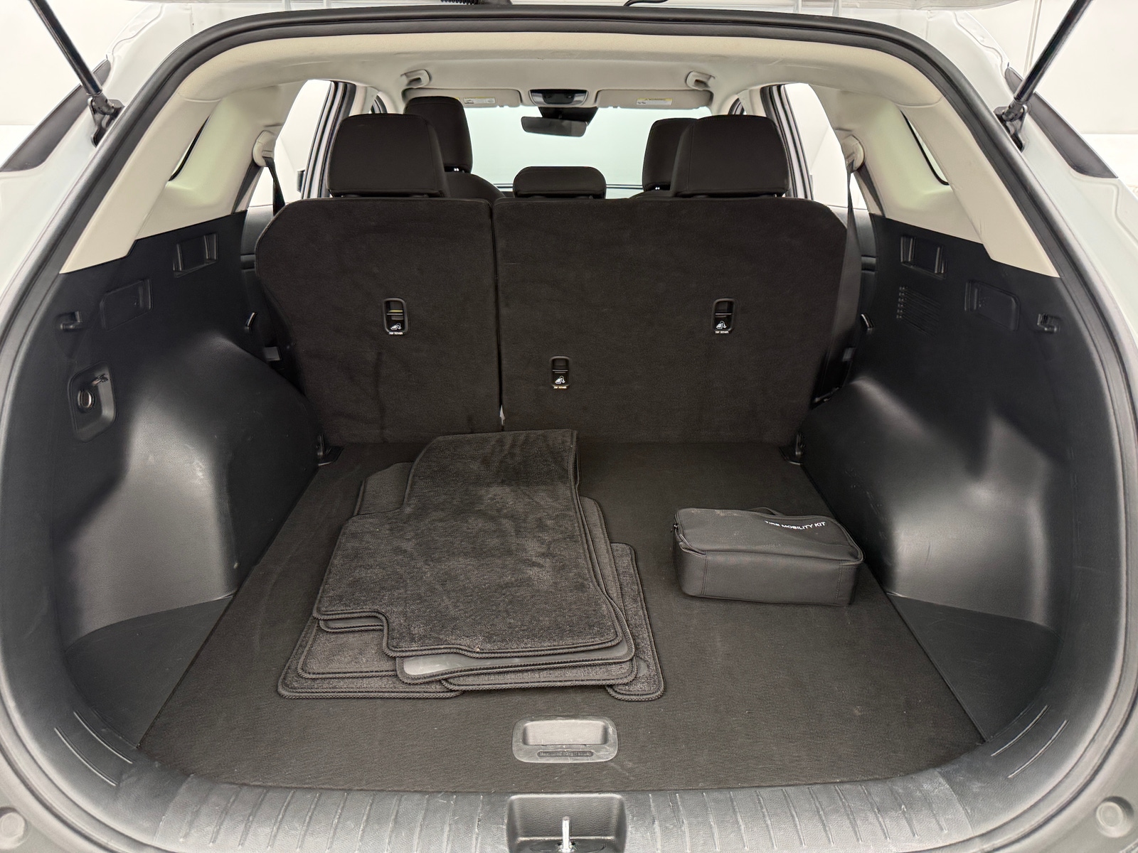 Thumbnail: 2025 Kia Sportage - 7