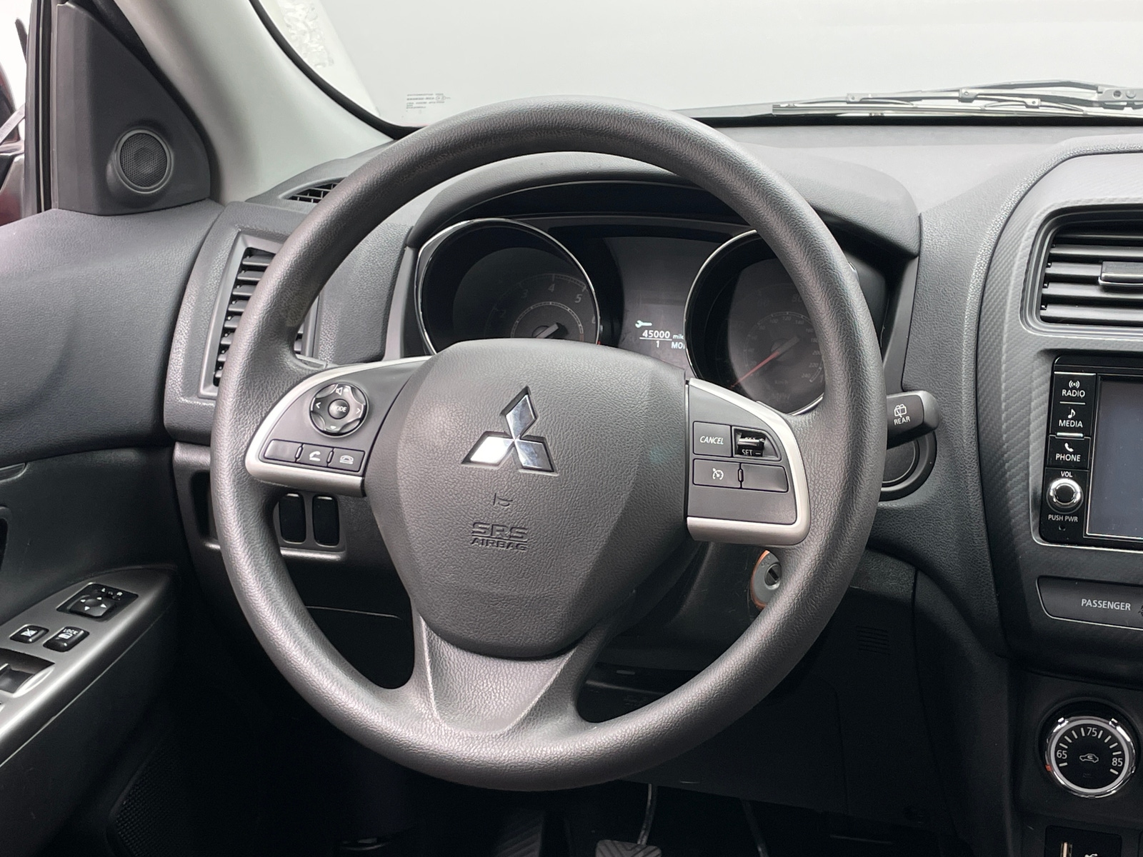 Thumbnail: 2019 Mitsubishi Outlander Sport - 5