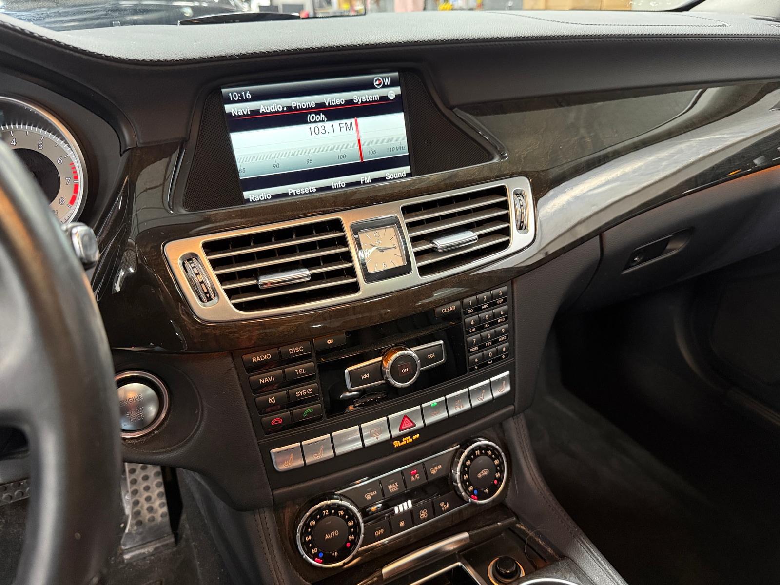 Thumbnail: 2014 Mercedes-Benz CLS - 3