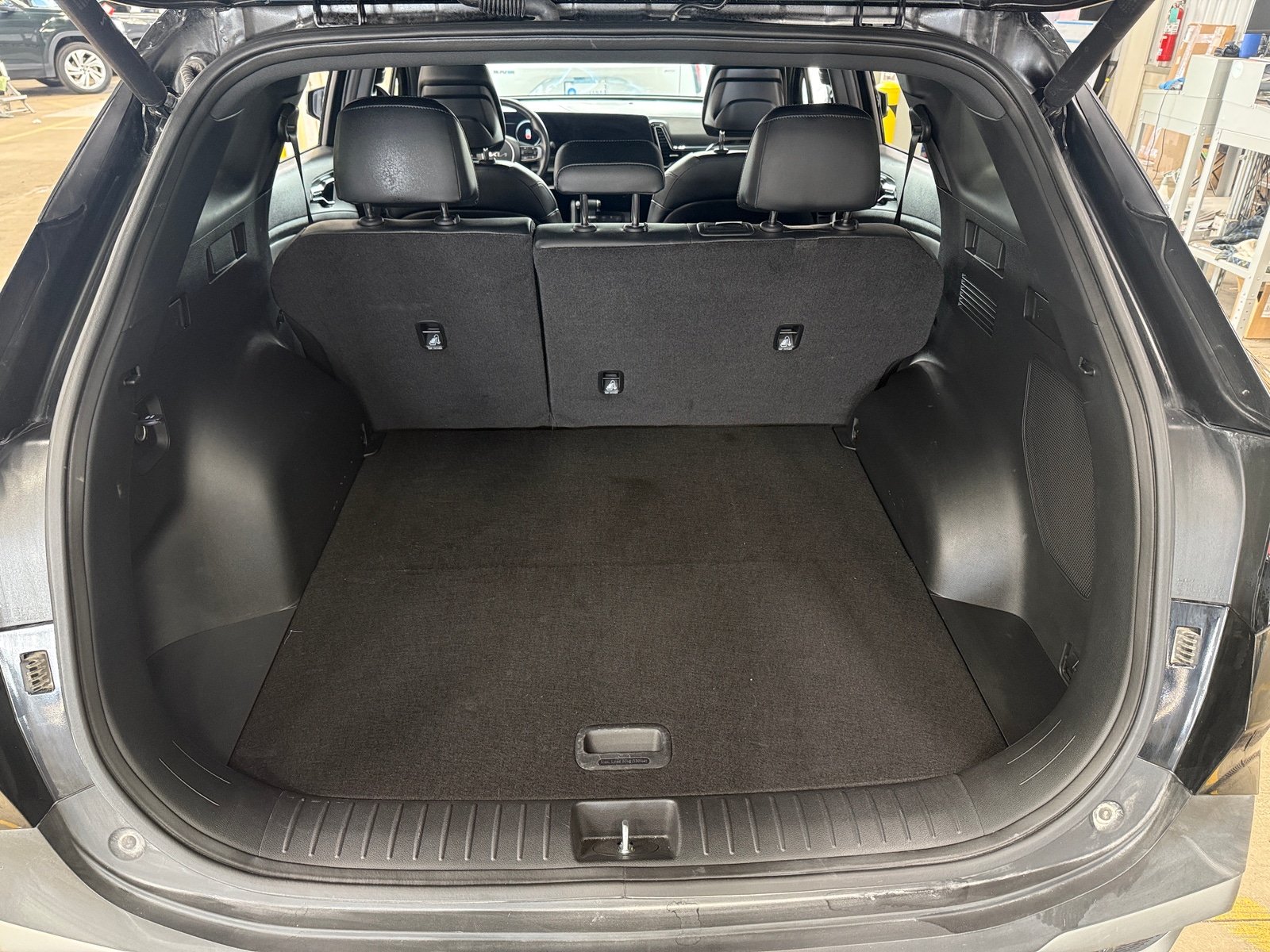 Thumbnail: 2024 Kia Sportage - 6