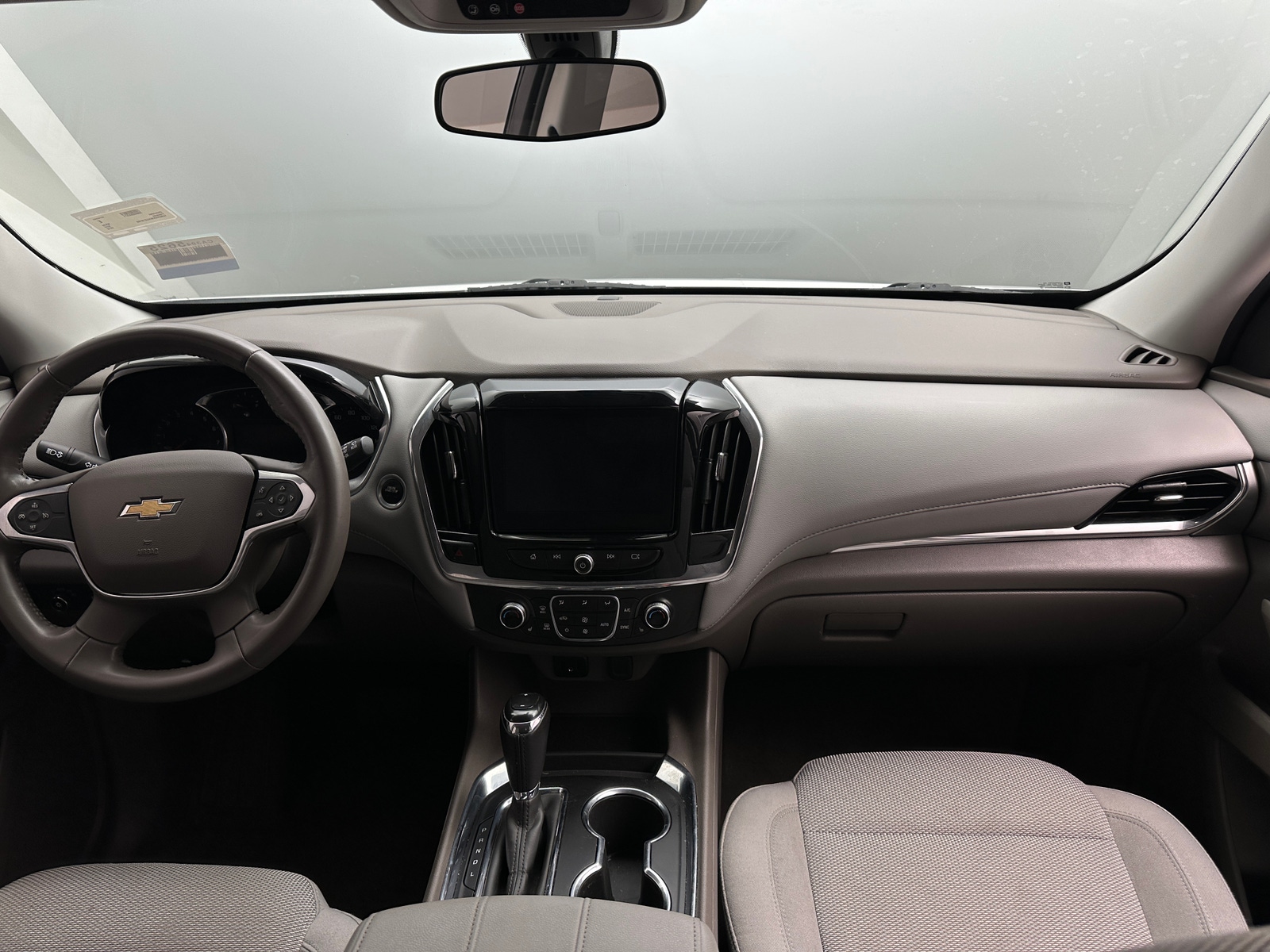 Thumbnail: 2018 Chevrolet Traverse - 3