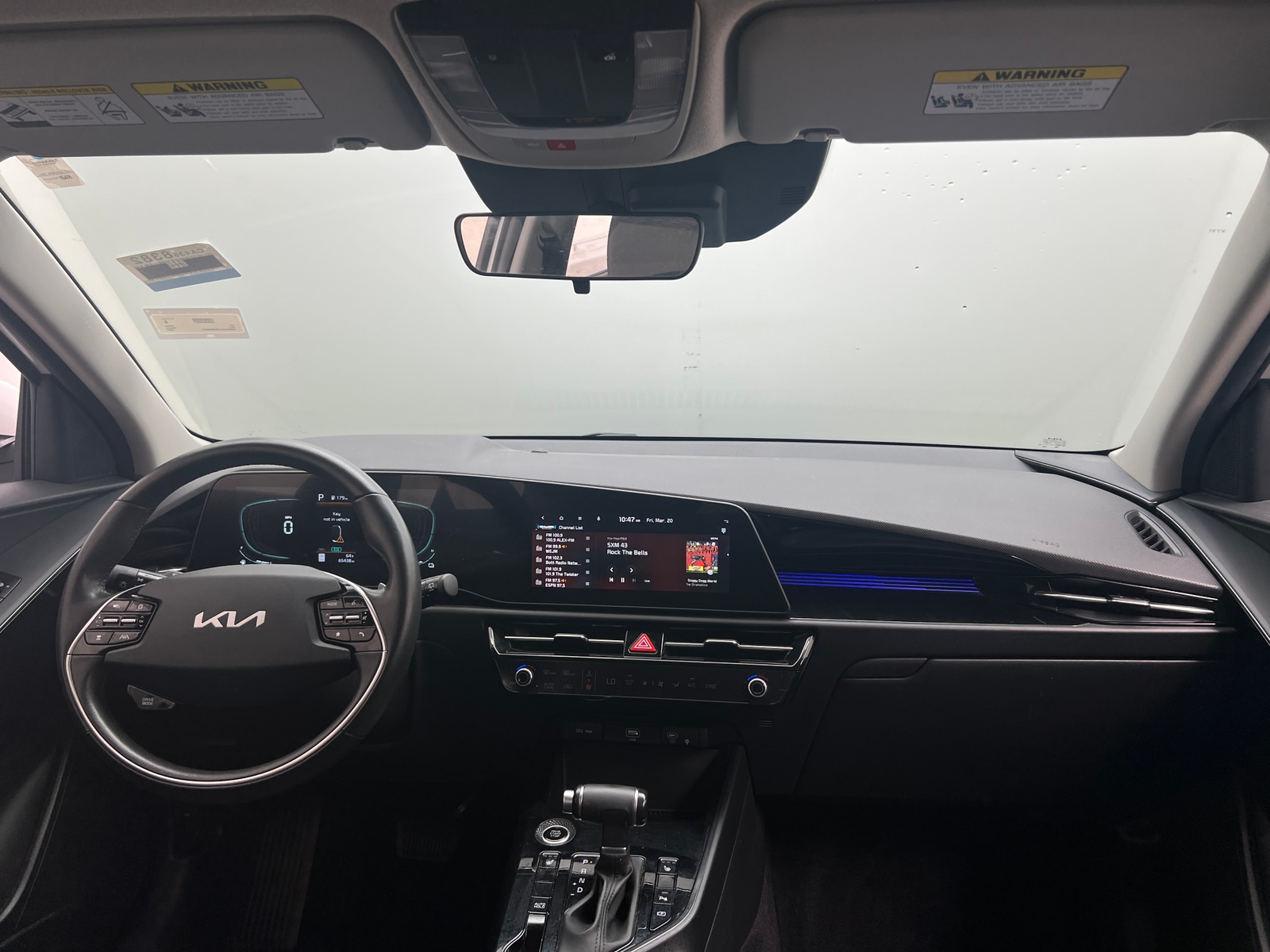 Thumbnail: 2023 Kia Niro - 3