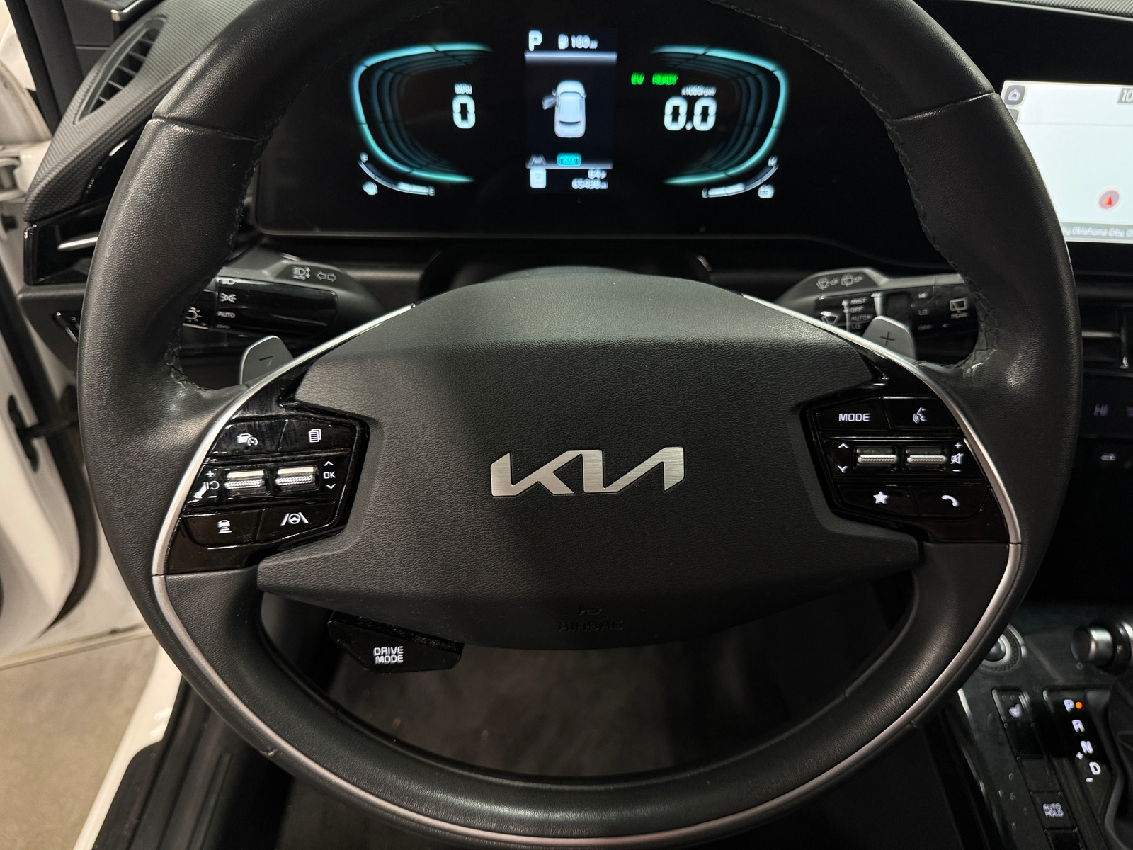 Thumbnail: 2023 Kia Niro - 5