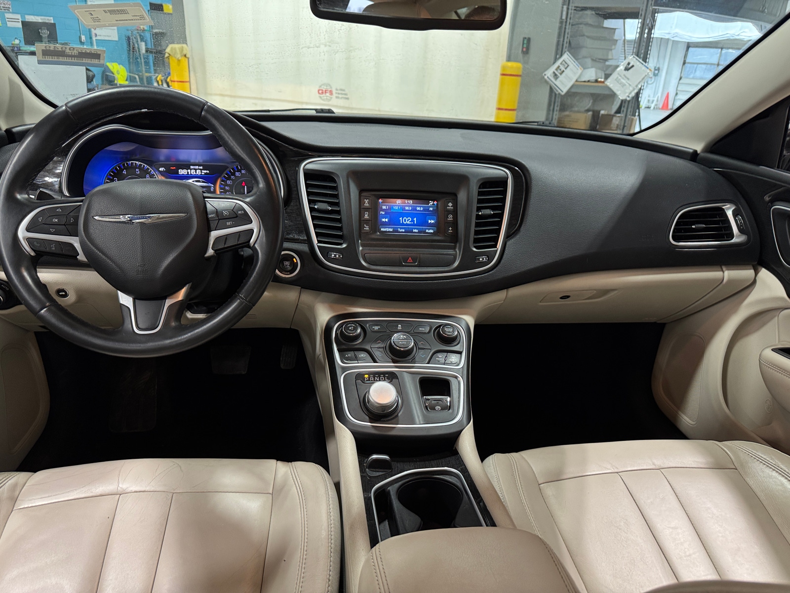 Thumbnail: 2015 Chrysler 200 - 2