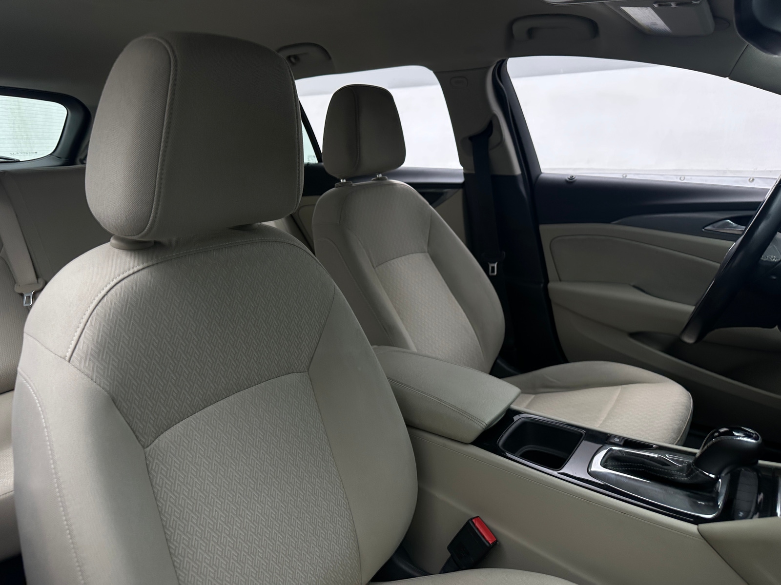 Thumbnail: 2018 Buick Regal - 2