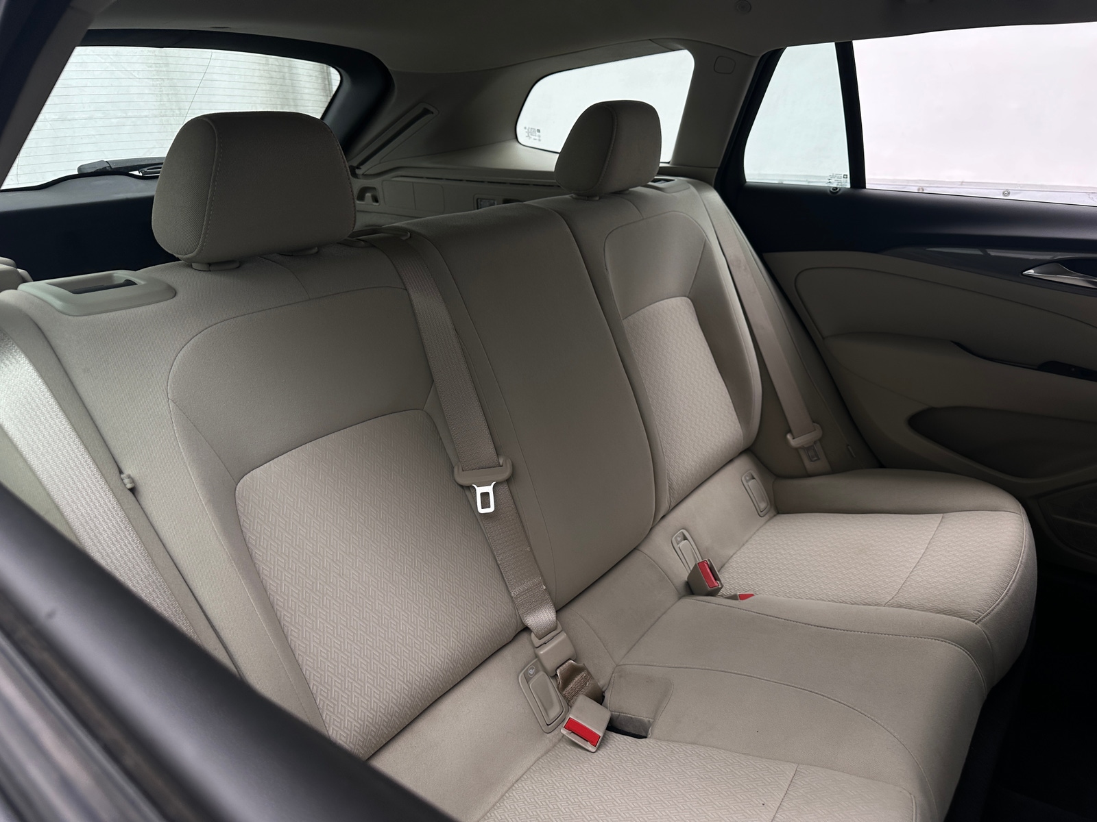 Thumbnail: 2018 Buick Regal - 6