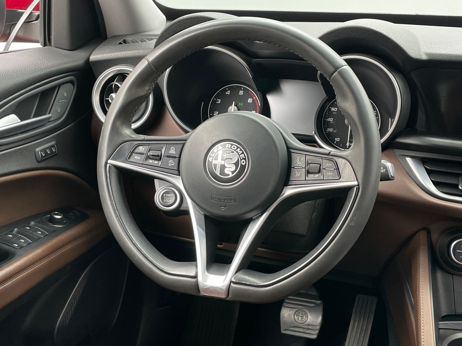 Thumbnail: 2019 Alfa Romeo Stelvio - 4