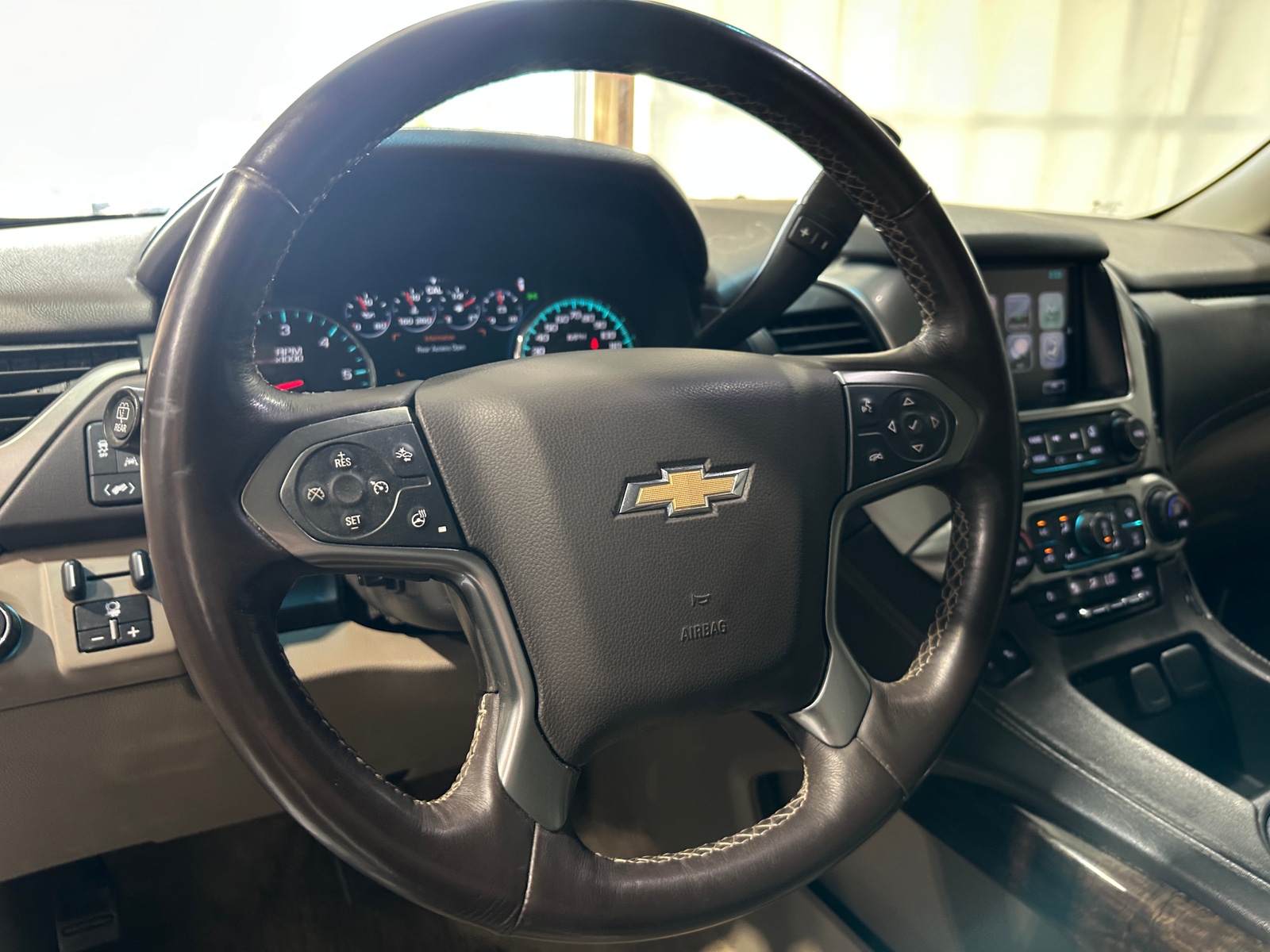 Thumbnail: 2017 Chevrolet Suburban - 4