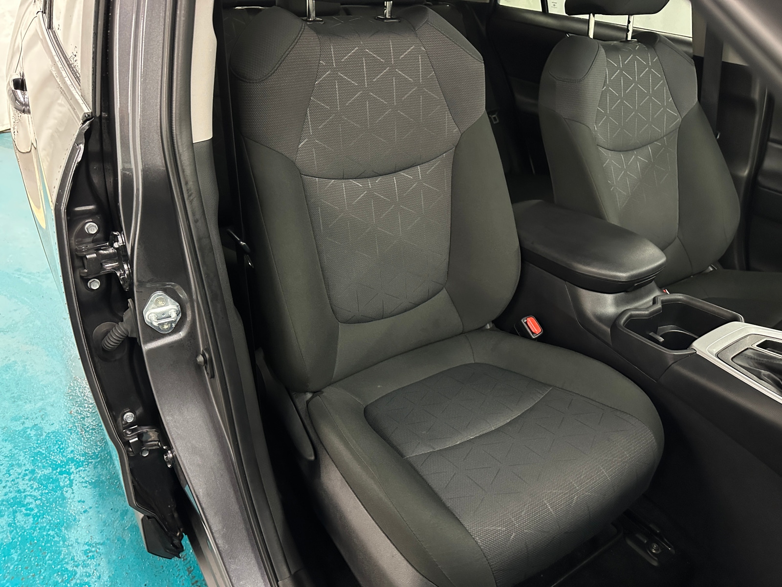 Thumbnail: 2025 Toyota RAV4 - 2