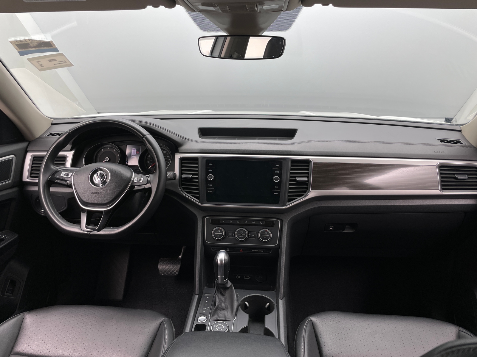 Thumbnail: 2019 Volkswagen Atlas - 2