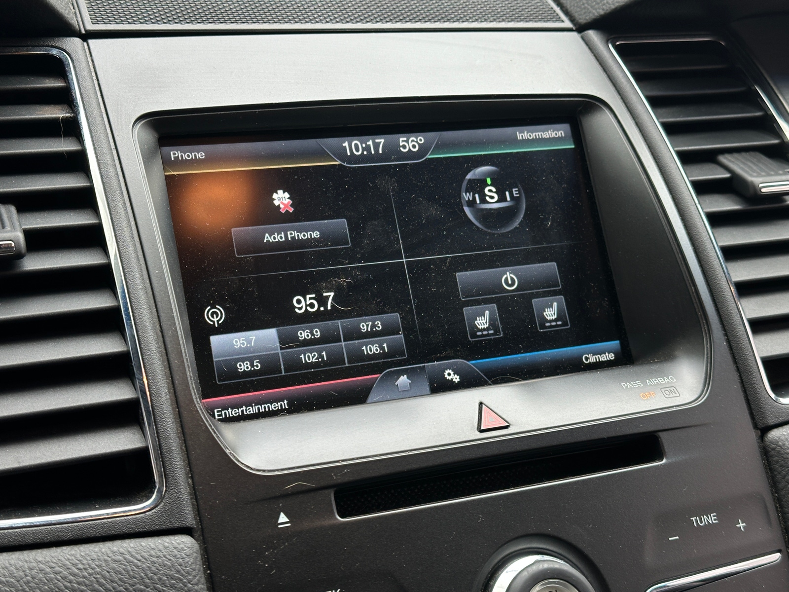 Thumbnail: 2015 Ford Taurus - 3