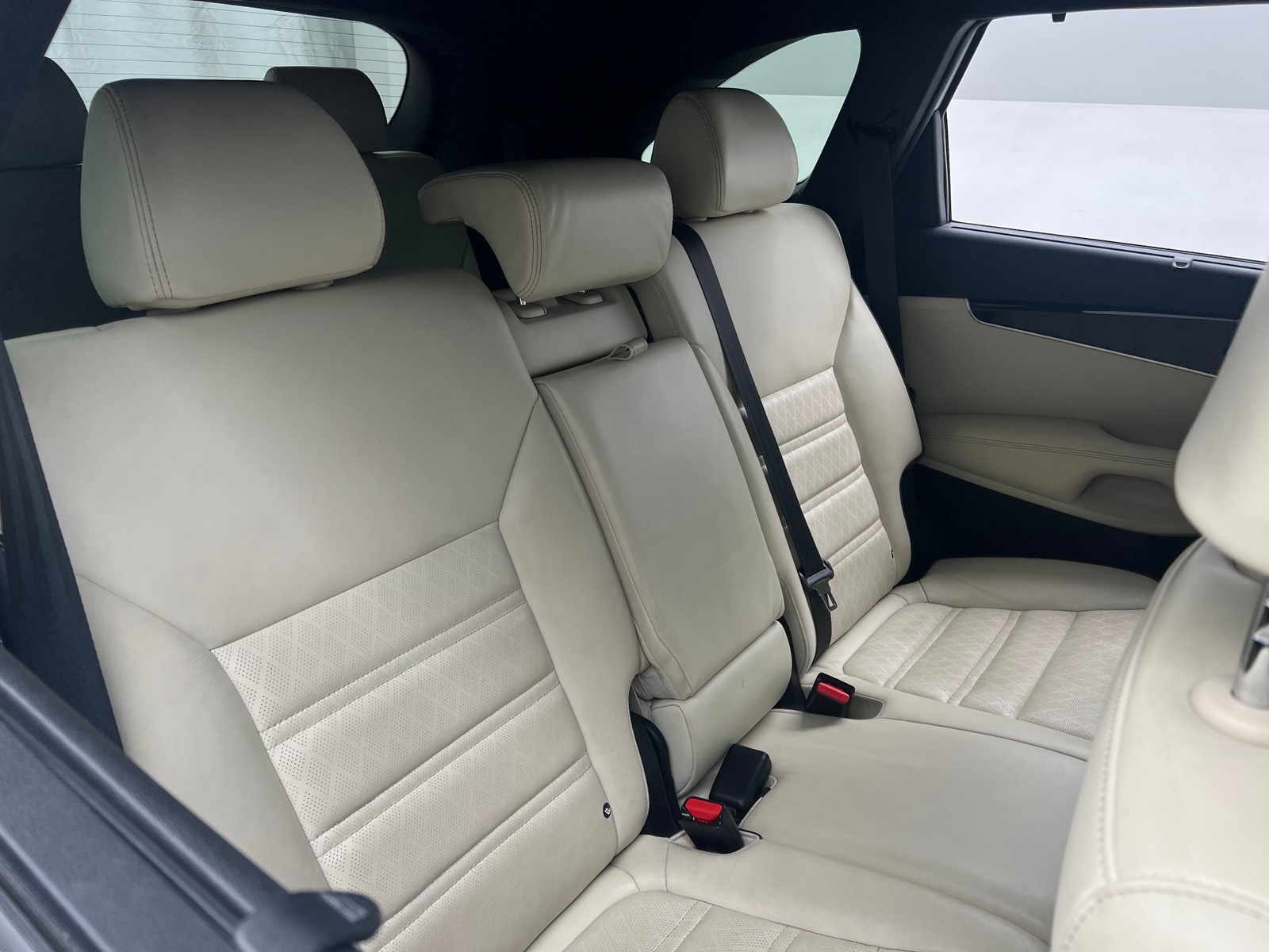 Thumbnail: 2017 Kia Sorento - 5
