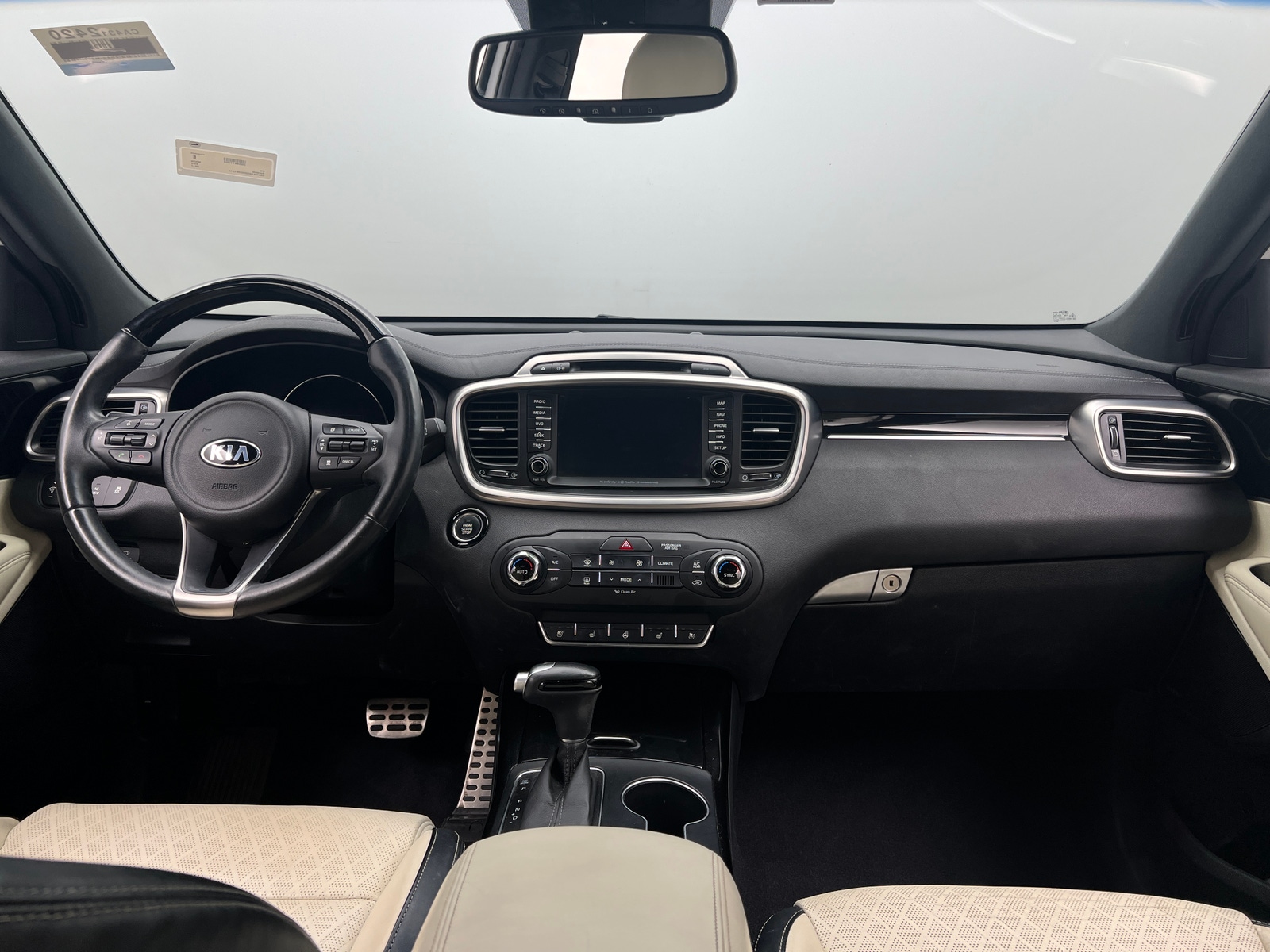 Thumbnail: 2017 Kia Sorento - 2