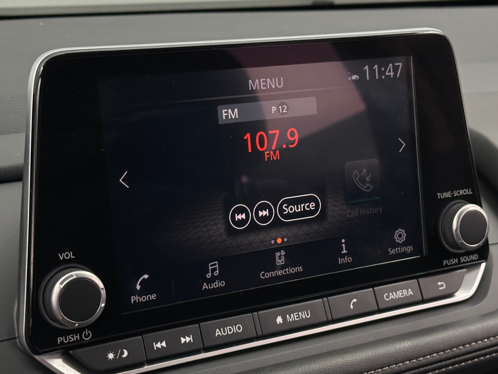 Thumbnail: 2025 Nissan Rogue - 4