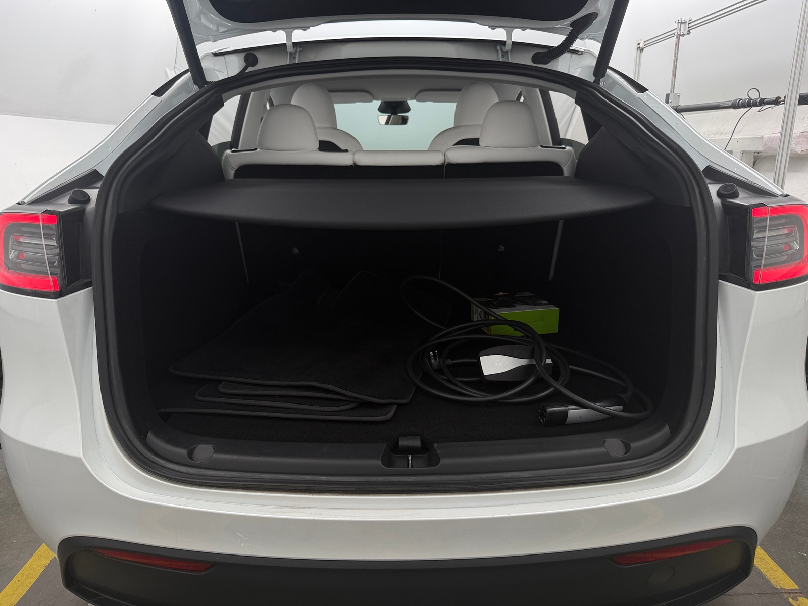 Thumbnail: 2023 Tesla Model Y - 6