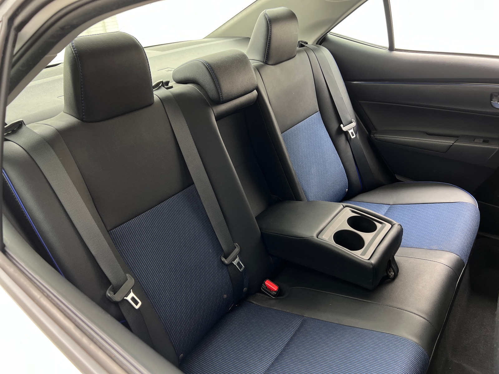 Thumbnail: 2018 Toyota Corolla - 6