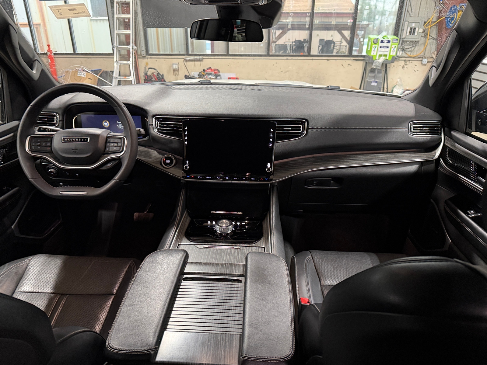 Thumbnail: 2024 Jeep Wagoneer - 2