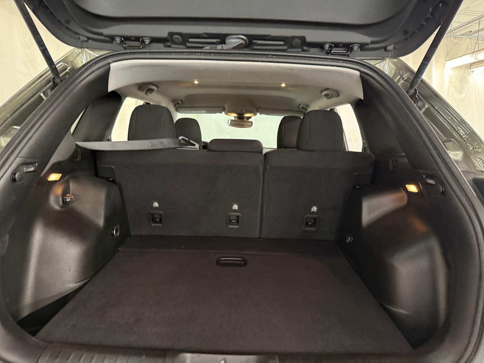 Thumbnail: 2021 Jeep Cherokee - 7